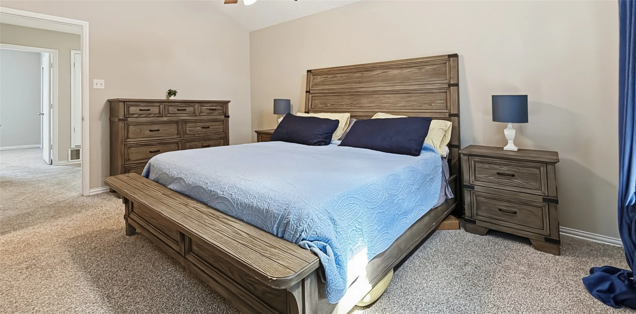 Single Family Residence For Sale in Tarrant County , 6700 Megan Lane, North Richland Hills, Texas 76182, 3 Bedroom, 3 Bathroom, 2 Garage spaces, 1,952 Sqft, built in 1988, mls#21307557, Real Estate Agent in North Richland Hills, Homes For Sale in Tarrant county, Homes For Sale in North Richland Hills, Realtor in North Richland Hills Texas, Real Estate Brokerage Independent Realty Texas, Luminita Cordes Realtor