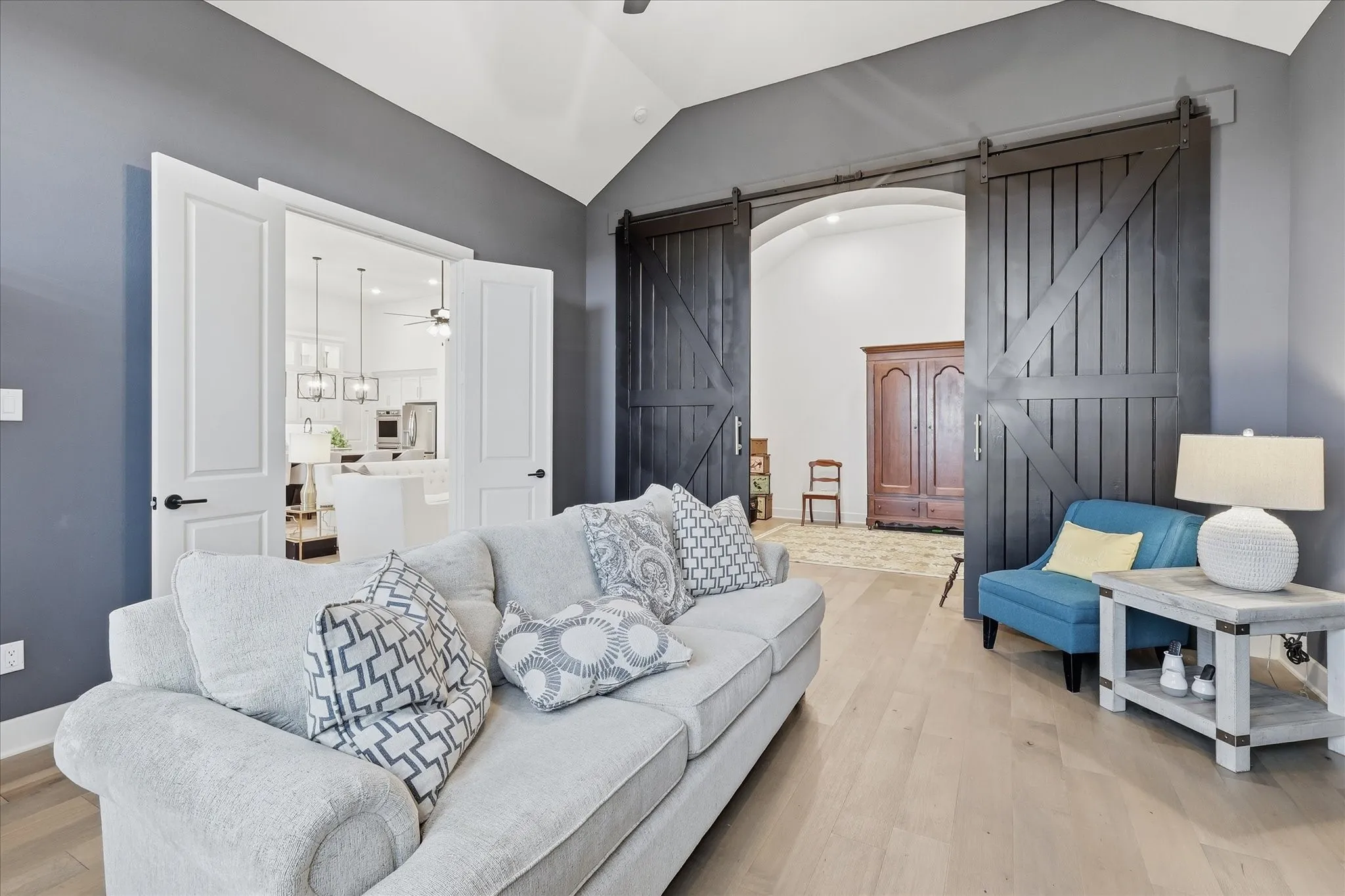 Single Family Residence For Sale in Johnson County , 1507 Emberwood Horizon, Mansfield, Texas 76063, 4 Bedroom, 4 Bathroom, 3 Garage spaces, 3,704 Sqft, built in 2022, mls#21307967, Real Estate Agent in Mansfield, Homes For Sale in Johnson county, Homes For Sale in Mansfield, Realtor in Mansfield Texas, Real Estate Brokerage Independent Realty Texas, Luminita Cordes Realtor