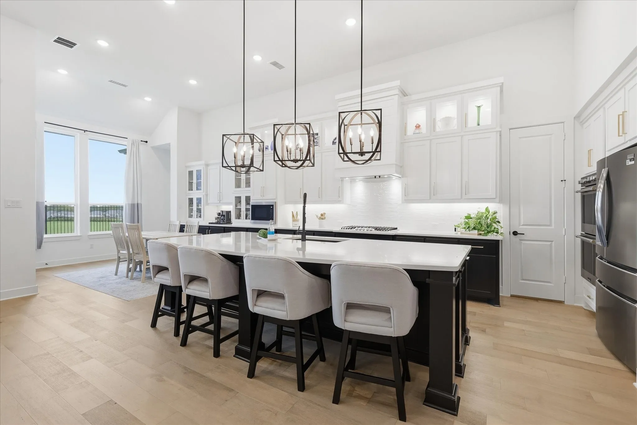Single Family Residence For Sale in Johnson County , 1507 Emberwood Horizon, Mansfield, Texas 76063, 4 Bedroom, 4 Bathroom, 3 Garage spaces, 3,704 Sqft, built in 2022, mls#21307967, Real Estate Agent in Mansfield, Homes For Sale in Johnson county, Homes For Sale in Mansfield, Realtor in Mansfield Texas, Real Estate Brokerage Independent Realty Texas, Luminita Cordes Realtor