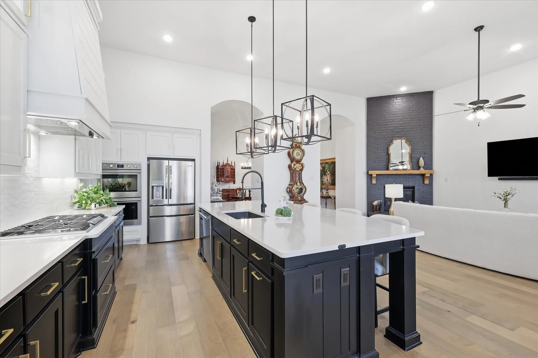 Single Family Residence For Sale in Johnson County , 1507 Emberwood Horizon, Mansfield, Texas 76063, 4 Bedroom, 4 Bathroom, 3 Garage spaces, 3,704 Sqft, built in 2022, mls#21307967, Real Estate Agent in Mansfield, Homes For Sale in Johnson county, Homes For Sale in Mansfield, Realtor in Mansfield Texas, Real Estate Brokerage Independent Realty Texas, Luminita Cordes Realtor