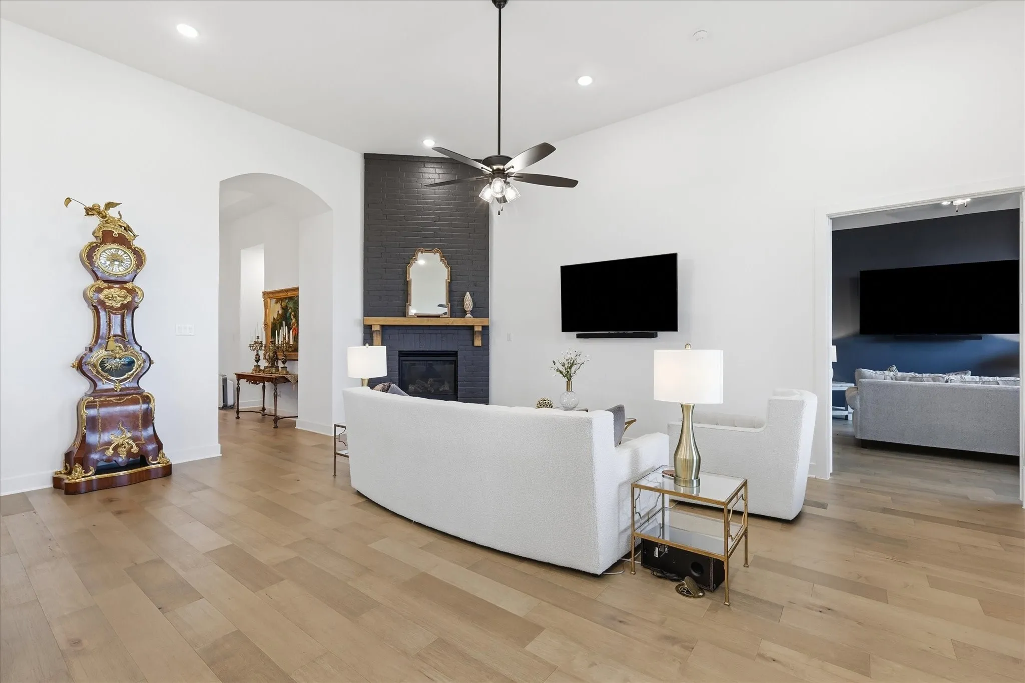 Single Family Residence For Sale in Johnson County , 1507 Emberwood Horizon, Mansfield, Texas 76063, 4 Bedroom, 4 Bathroom, 3 Garage spaces, 3,704 Sqft, built in 2022, mls#21307967, Real Estate Agent in Mansfield, Homes For Sale in Johnson county, Homes For Sale in Mansfield, Realtor in Mansfield Texas, Real Estate Brokerage Independent Realty Texas, Luminita Cordes Realtor