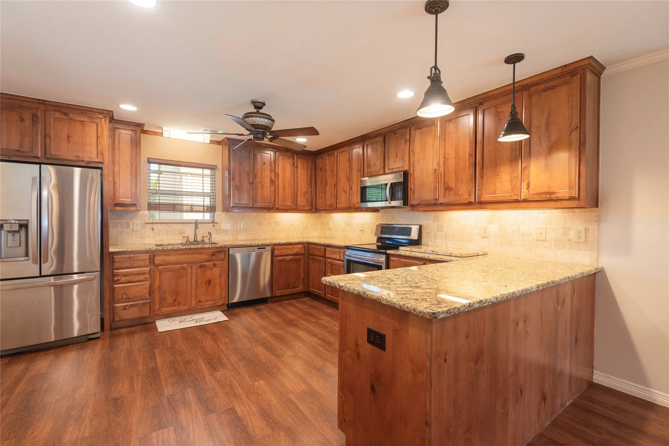 Single Family Residence For Sale in Collin County , 2627 County Road 722, Mc Kinney, Texas 75069, 2 Bedroom, 2 Bathroom, 2 Garage spaces, 1,564 Sqft, built in 2013, mls#21297322, Real Estate Agent in Mc Kinney, Homes For Sale in Collin county, Homes For Sale in Mc Kinney, Realtor in Mc Kinney Texas, Real Estate Brokerage Independent Realty Texas, Luminita Cordes Realtor