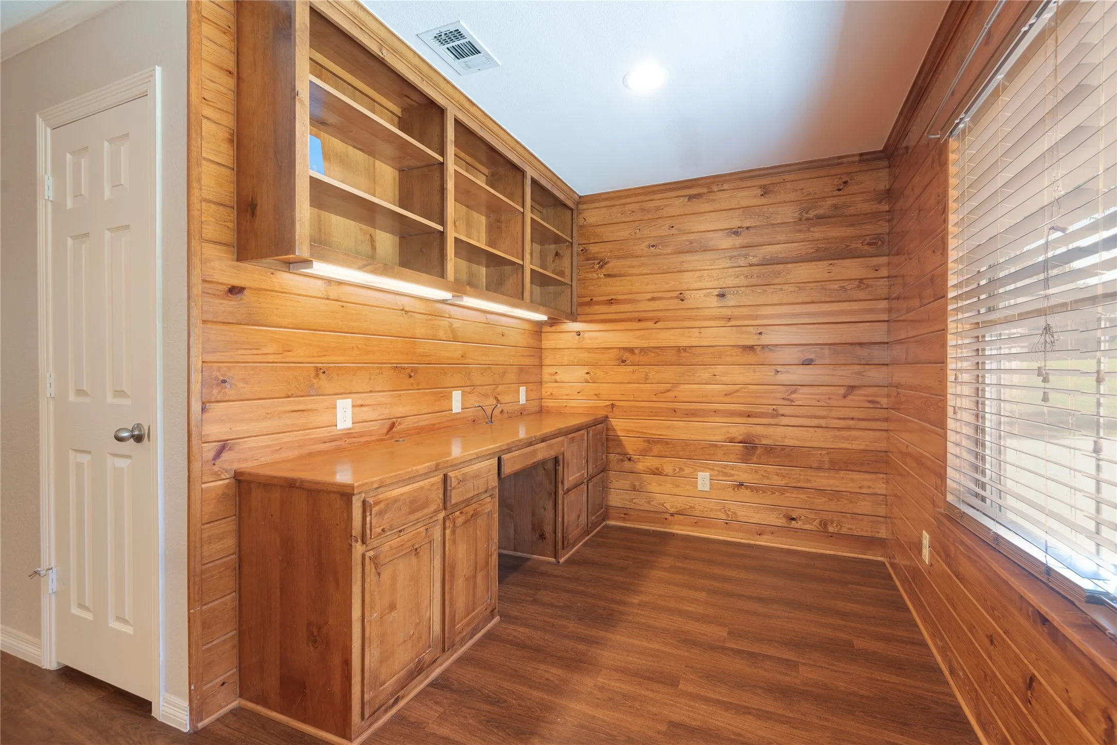 Single Family Residence For Sale in Collin County , 2627 County Road 722, Mc Kinney, Texas 75069, 2 Bedroom, 2 Bathroom, 2 Garage spaces, 1,564 Sqft, built in 2013, mls#21297322, Real Estate Agent in Mc Kinney, Homes For Sale in Collin county, Homes For Sale in Mc Kinney, Realtor in Mc Kinney Texas, Real Estate Brokerage Independent Realty Texas, Luminita Cordes Realtor