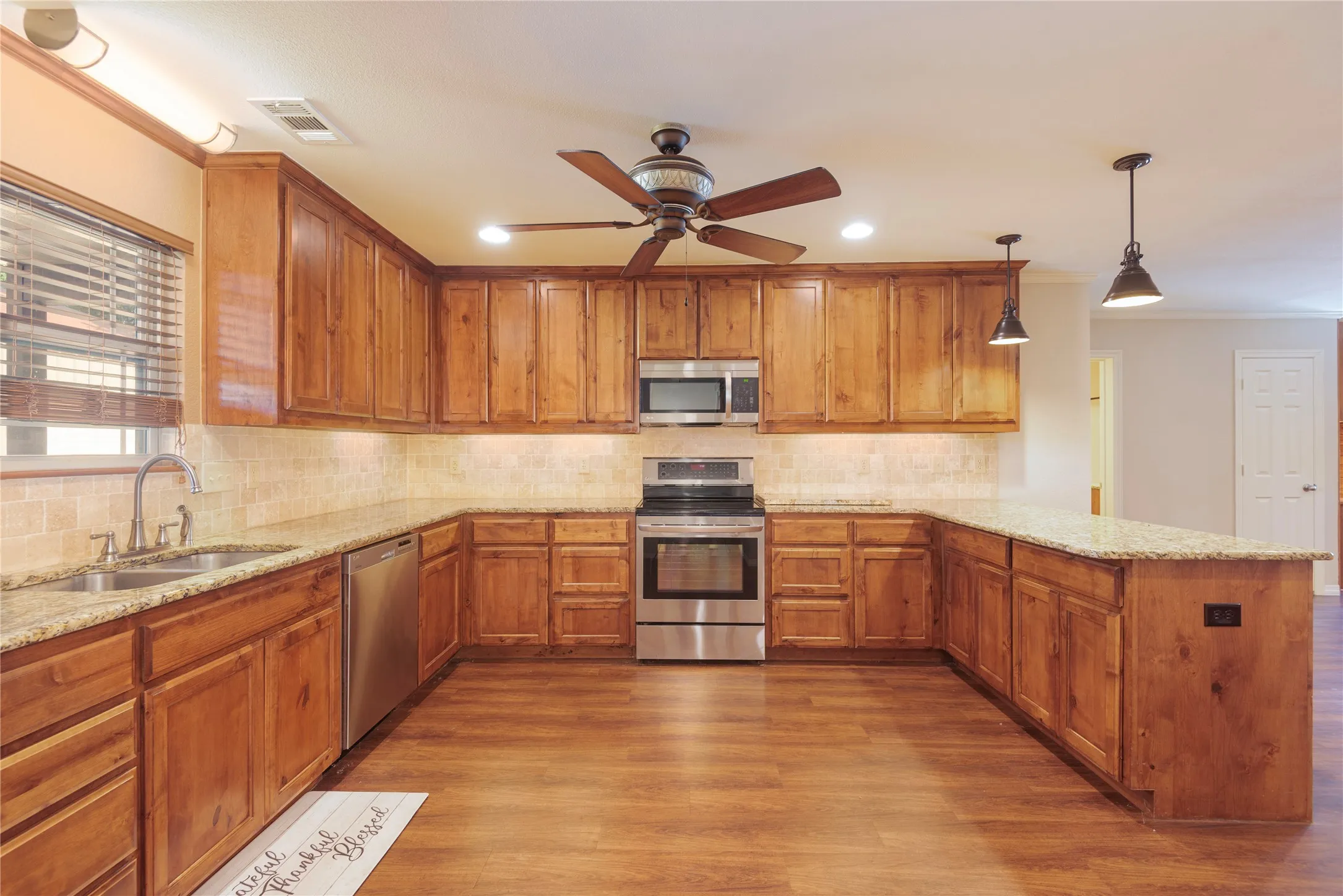 Single Family Residence For Sale in Collin County , 2627 County Road 722, Mc Kinney, Texas 75069, 2 Bedroom, 2 Bathroom, 2 Garage spaces, 1,564 Sqft, built in 2013, mls#21297322, Real Estate Agent in Mc Kinney, Homes For Sale in Collin county, Homes For Sale in Mc Kinney, Realtor in Mc Kinney Texas, Real Estate Brokerage Independent Realty Texas, Luminita Cordes Realtor