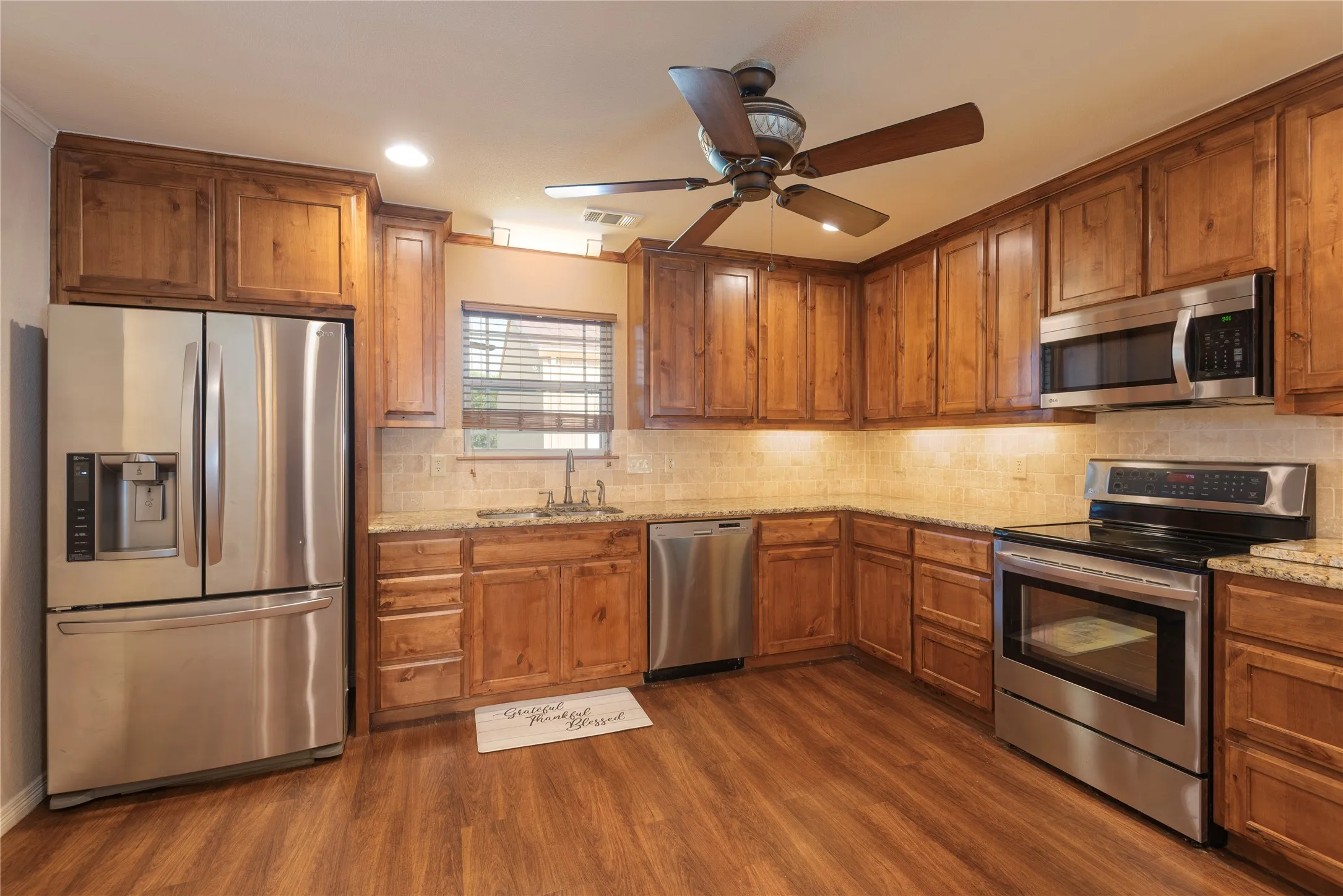 Single Family Residence For Sale in Collin County , 2627 County Road 722, Mc Kinney, Texas 75069, 2 Bedroom, 2 Bathroom, 2 Garage spaces, 1,564 Sqft, built in 2013, mls#21297322, Real Estate Agent in Mc Kinney, Homes For Sale in Collin county, Homes For Sale in Mc Kinney, Realtor in Mc Kinney Texas, Real Estate Brokerage Independent Realty Texas, Luminita Cordes Realtor