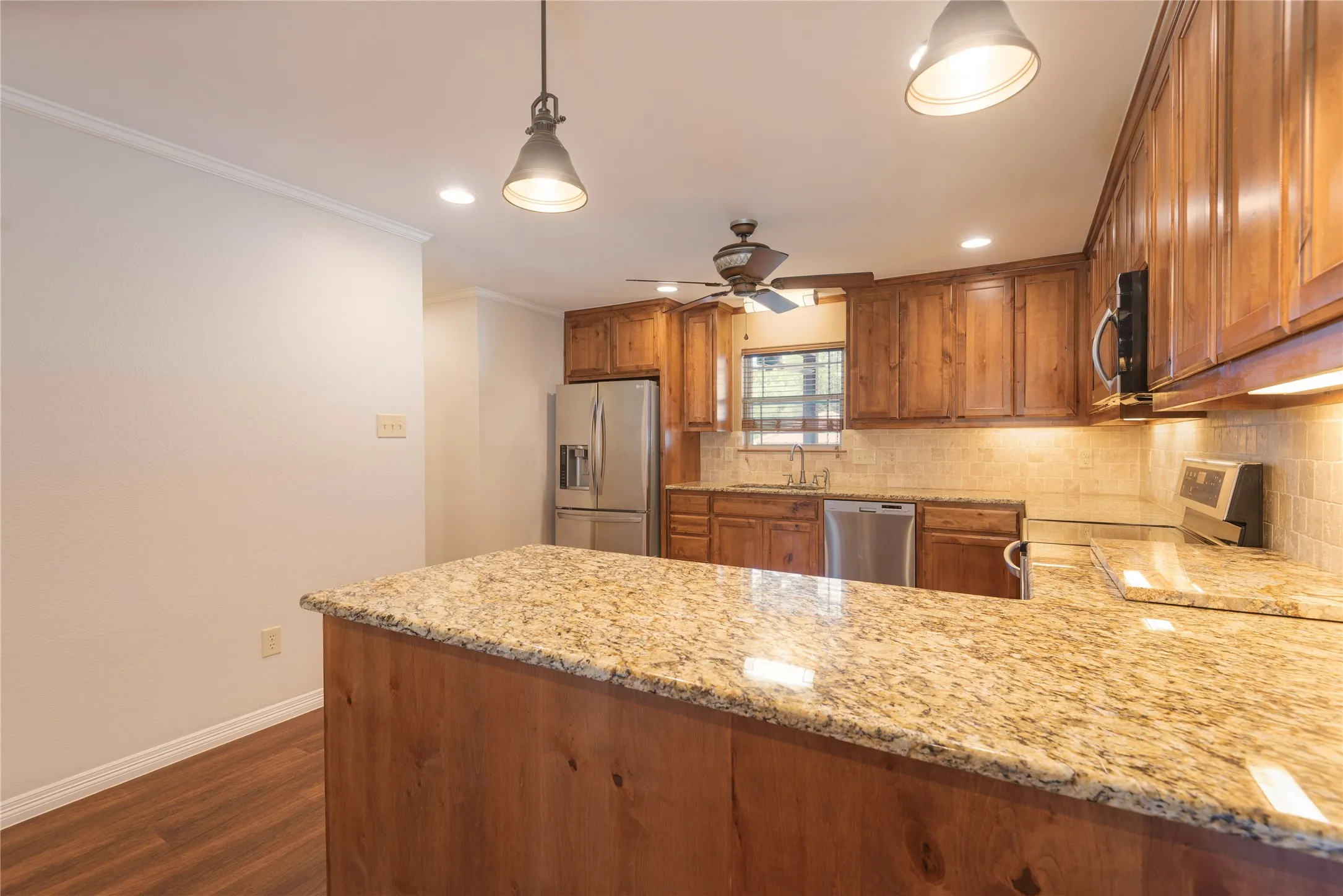 Single Family Residence For Sale in Collin County , 2627 County Road 722, Mc Kinney, Texas 75069, 2 Bedroom, 2 Bathroom, 2 Garage spaces, 1,564 Sqft, built in 2013, mls#21297322, Real Estate Agent in Mc Kinney, Homes For Sale in Collin county, Homes For Sale in Mc Kinney, Realtor in Mc Kinney Texas, Real Estate Brokerage Independent Realty Texas, Luminita Cordes Realtor