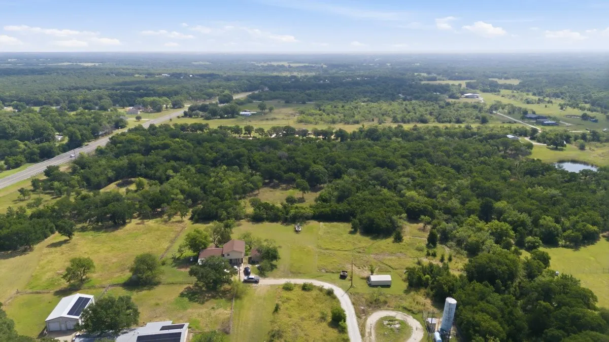 Single Family Residence For Sale in Hill County , 244 Oak Hill Loop, Whitney, Texas 76692, 3 Bedroom, 3 Bathroom, Garage spaces, 2,256 Sqft, built in 0, mls#21307390, Real Estate Agent in Whitney, Homes For Sale in Hill county, Homes For Sale in Whitney, Realtor in Whitney Texas, Real Estate Brokerage Independent Realty Texas, Luminita Cordes Realtor