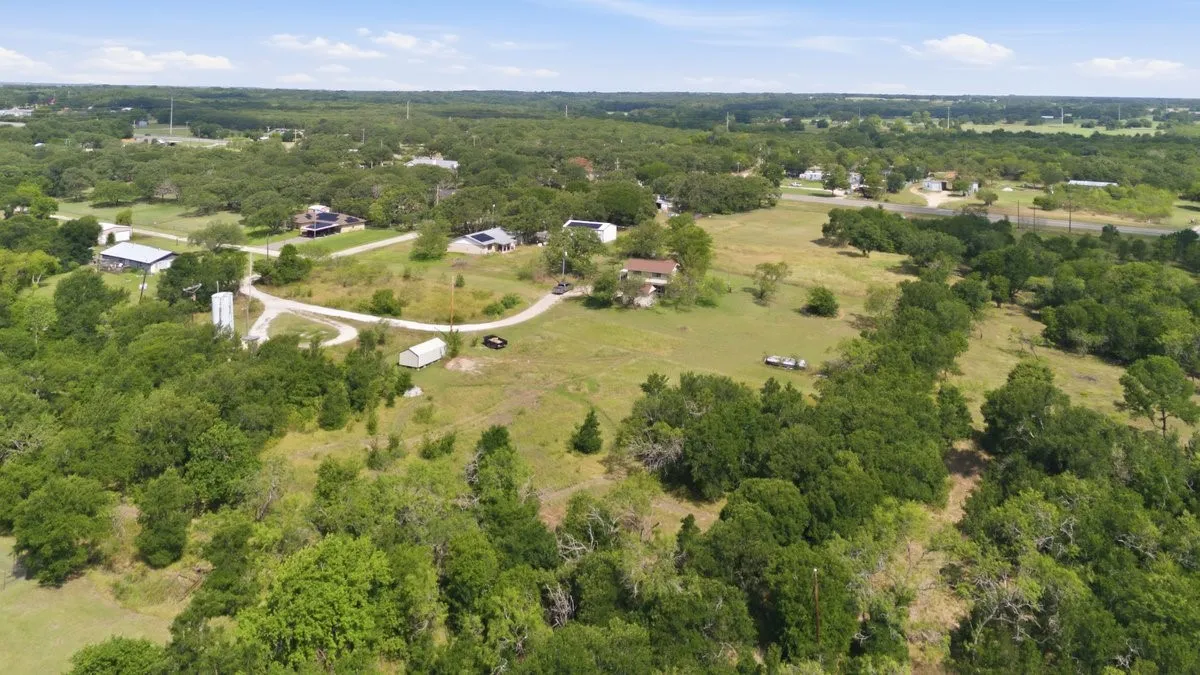 Single Family Residence For Sale in Hill County , 244 Oak Hill Loop, Whitney, Texas 76692, 3 Bedroom, 3 Bathroom, Garage spaces, 2,256 Sqft, built in 0, mls#21307390, Real Estate Agent in Whitney, Homes For Sale in Hill county, Homes For Sale in Whitney, Realtor in Whitney Texas, Real Estate Brokerage Independent Realty Texas, Luminita Cordes Realtor