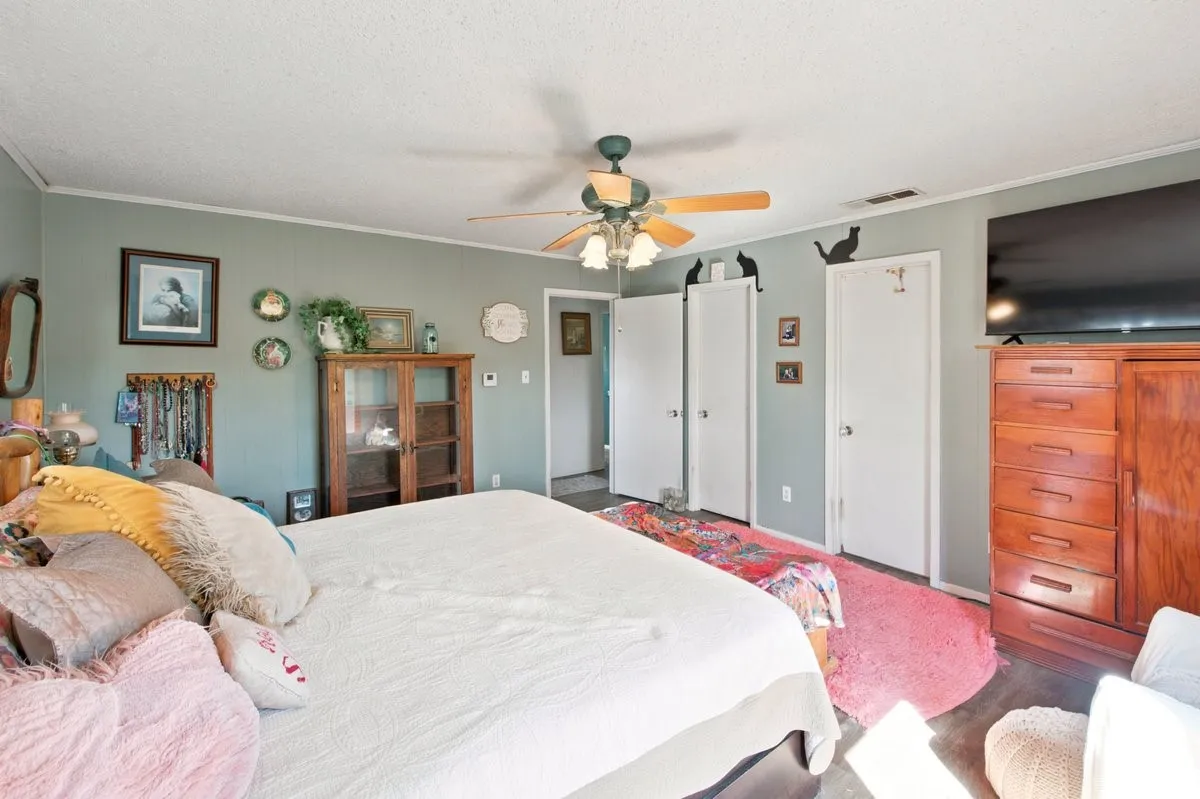 Single Family Residence For Sale in Hill County , 244 Oak Hill Loop, Whitney, Texas 76692, 3 Bedroom, 3 Bathroom, Garage spaces, 2,256 Sqft, built in 0, mls#21307390, Real Estate Agent in Whitney, Homes For Sale in Hill county, Homes For Sale in Whitney, Realtor in Whitney Texas, Real Estate Brokerage Independent Realty Texas, Luminita Cordes Realtor