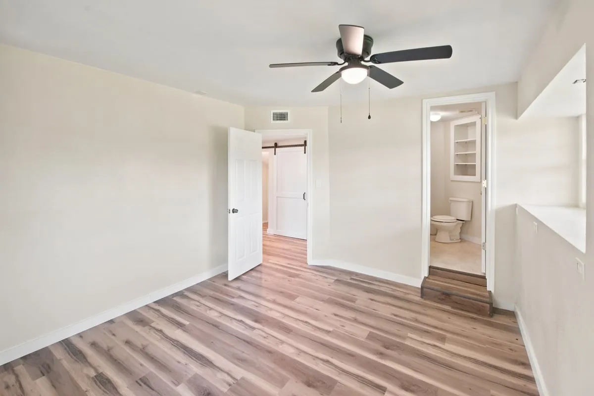 Single Family Residence For Sale in Hill County , 244 Oak Hill Loop, Whitney, Texas 76692, 3 Bedroom, 3 Bathroom, Garage spaces, 2,256 Sqft, built in 0, mls#21307390, Real Estate Agent in Whitney, Homes For Sale in Hill county, Homes For Sale in Whitney, Realtor in Whitney Texas, Real Estate Brokerage Independent Realty Texas, Luminita Cordes Realtor