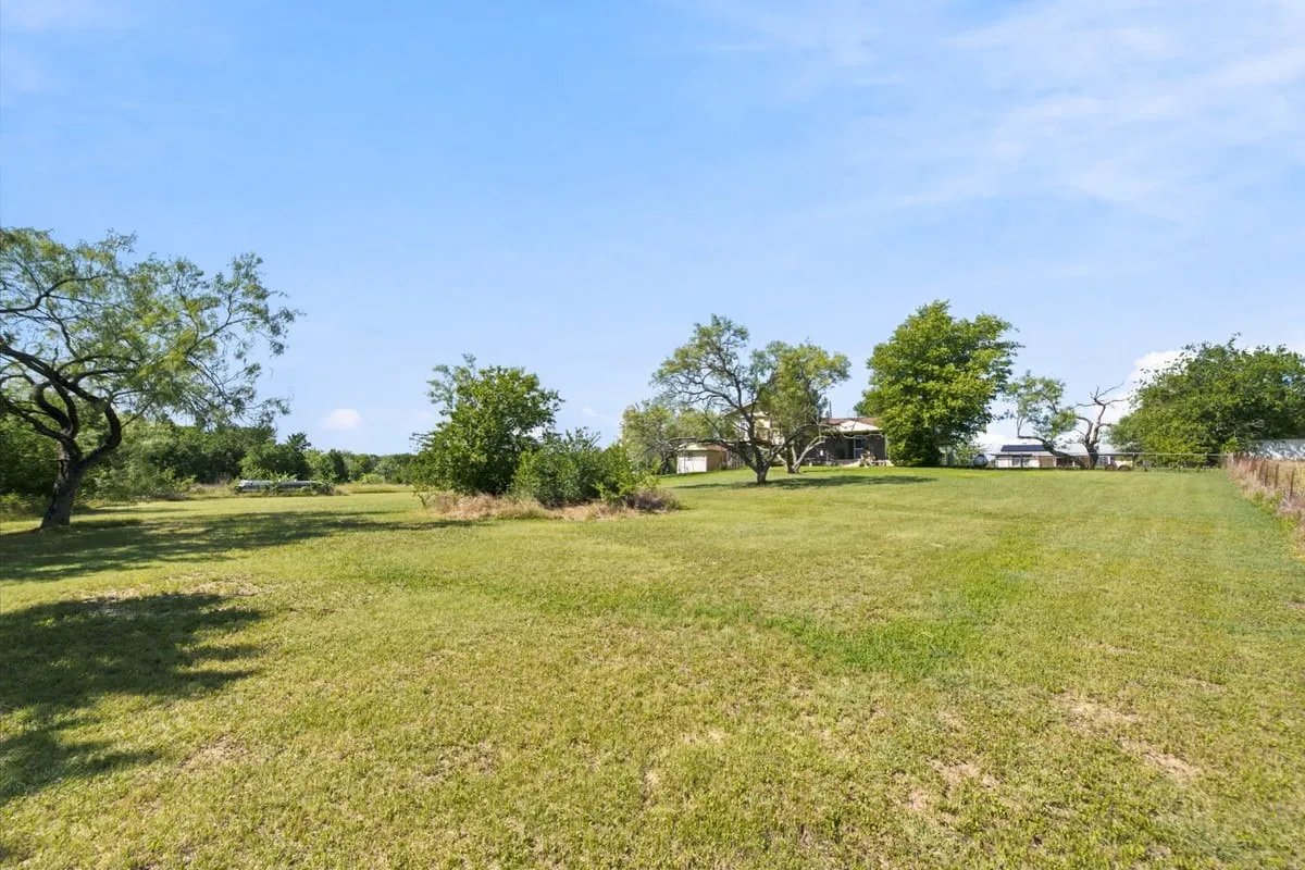 Single Family Residence For Sale in Hill County , 244 Oak Hill Loop, Whitney, Texas 76692, 3 Bedroom, 3 Bathroom, Garage spaces, 2,256 Sqft, built in 0, mls#21307390, Real Estate Agent in Whitney, Homes For Sale in Hill county, Homes For Sale in Whitney, Realtor in Whitney Texas, Real Estate Brokerage Independent Realty Texas, Luminita Cordes Realtor