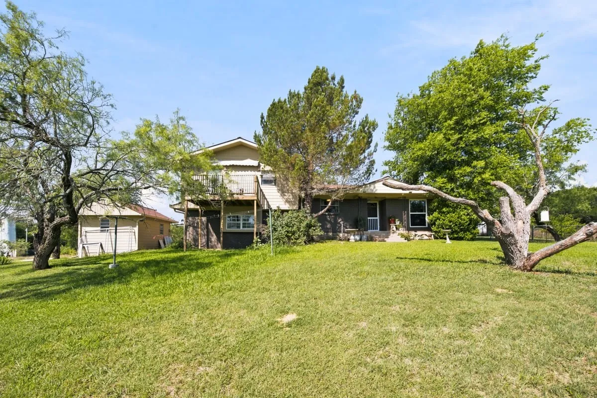 Single Family Residence For Sale in Hill County , 244 Oak Hill Loop, Whitney, Texas 76692, 3 Bedroom, 3 Bathroom, Garage spaces, 2,256 Sqft, built in 0, mls#21307390, Real Estate Agent in Whitney, Homes For Sale in Hill county, Homes For Sale in Whitney, Realtor in Whitney Texas, Real Estate Brokerage Independent Realty Texas, Luminita Cordes Realtor