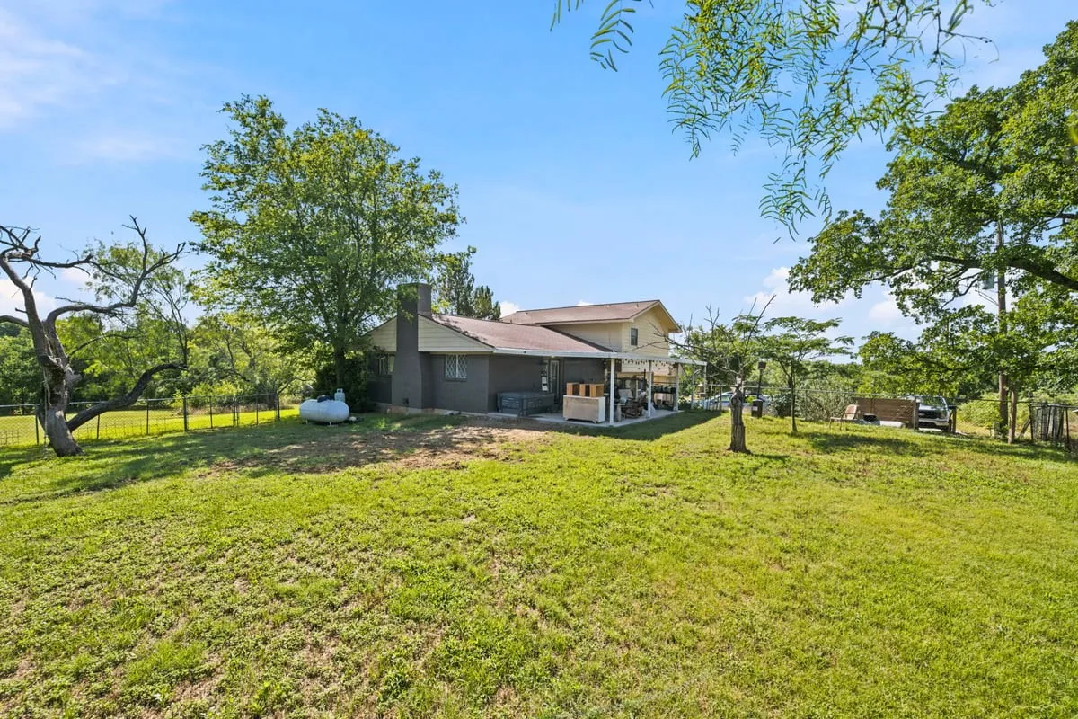 Single Family Residence For Sale in Hill County , 244 Oak Hill Loop, Whitney, Texas 76692, 3 Bedroom, 3 Bathroom, Garage spaces, 2,256 Sqft, built in 0, mls#21307390, Real Estate Agent in Whitney, Homes For Sale in Hill county, Homes For Sale in Whitney, Realtor in Whitney Texas, Real Estate Brokerage Independent Realty Texas, Luminita Cordes Realtor