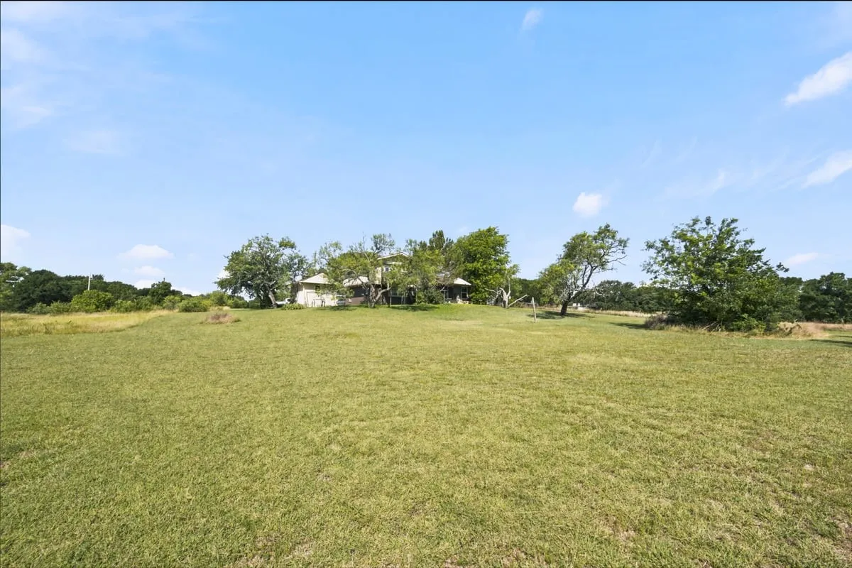 Single Family Residence For Sale in Hill County , 244 Oak Hill Loop, Whitney, Texas 76692, 3 Bedroom, 3 Bathroom, Garage spaces, 2,256 Sqft, built in 0, mls#21307390, Real Estate Agent in Whitney, Homes For Sale in Hill county, Homes For Sale in Whitney, Realtor in Whitney Texas, Real Estate Brokerage Independent Realty Texas, Luminita Cordes Realtor