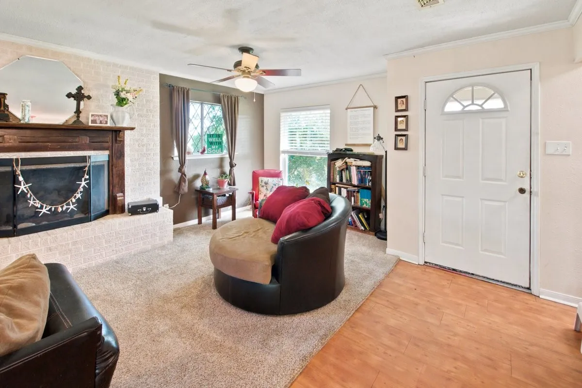 Single Family Residence For Sale in Hill County , 244 Oak Hill Loop, Whitney, Texas 76692, 3 Bedroom, 3 Bathroom, Garage spaces, 2,256 Sqft, built in 0, mls#21307390, Real Estate Agent in Whitney, Homes For Sale in Hill county, Homes For Sale in Whitney, Realtor in Whitney Texas, Real Estate Brokerage Independent Realty Texas, Luminita Cordes Realtor