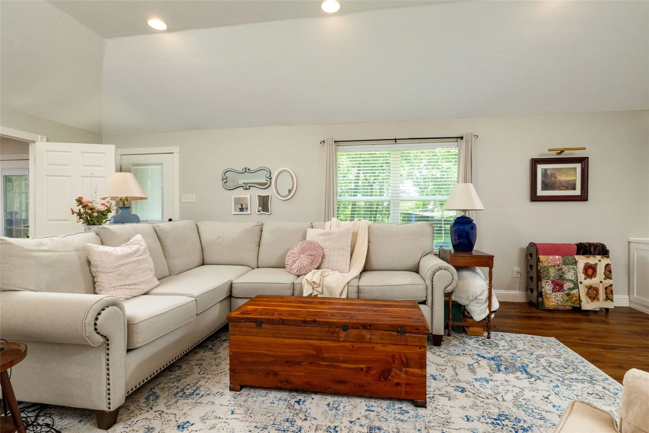 Vaulted ceiling with recessed lighting