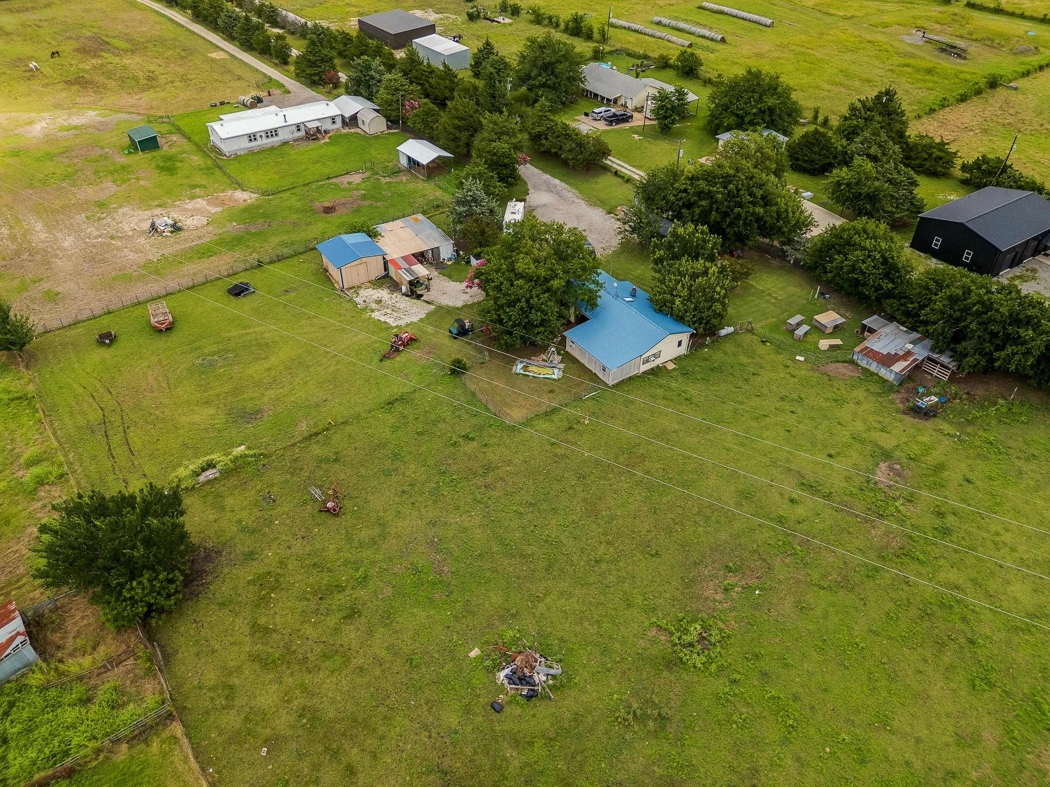 Single Family Residence For Sale in Collin County , 5194 E Fm 455, Anna, Texas 75409, 4 Bedroom, 2 Bathroom, Garage spaces, 1,440 Sqft, built in 1950, Price $474,999, mls#21307327, Real Estate Agent in Anna, Homes For Sale in Collin county, Homes For Sale in Anna, Realtor in Anna Texas, Real Estate Brokerage Independent Realty Texas, Luminita Cordes Realtor