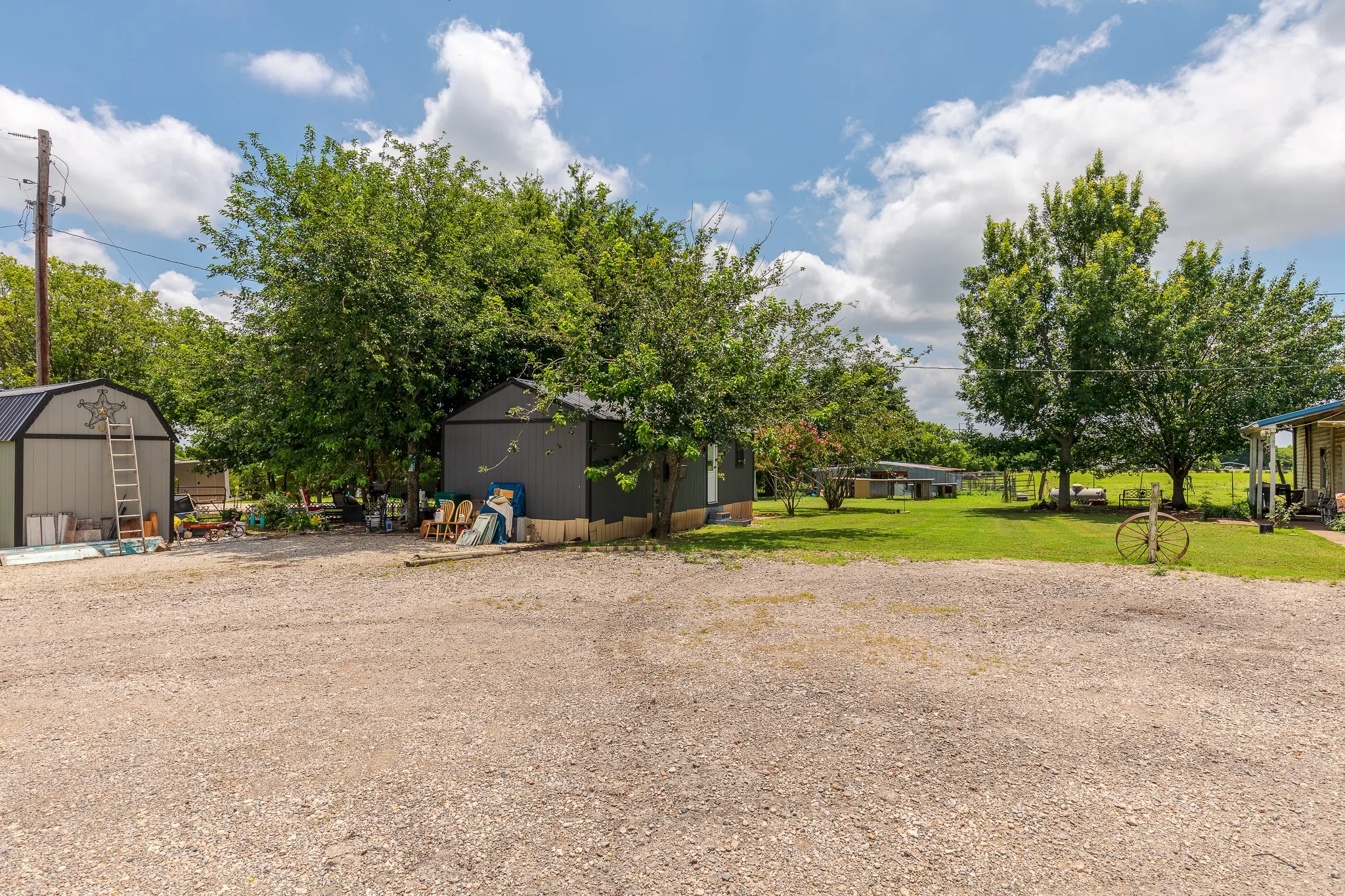 Single Family Residence For Sale in Collin County , 5194 E Fm 455, Anna, Texas 75409, 4 Bedroom, 2 Bathroom, Garage spaces, 1,440 Sqft, built in 1950, Price $474,999, mls#21307327, Real Estate Agent in Anna, Homes For Sale in Collin county, Homes For Sale in Anna, Realtor in Anna Texas, Real Estate Brokerage Independent Realty Texas, Luminita Cordes Realtor