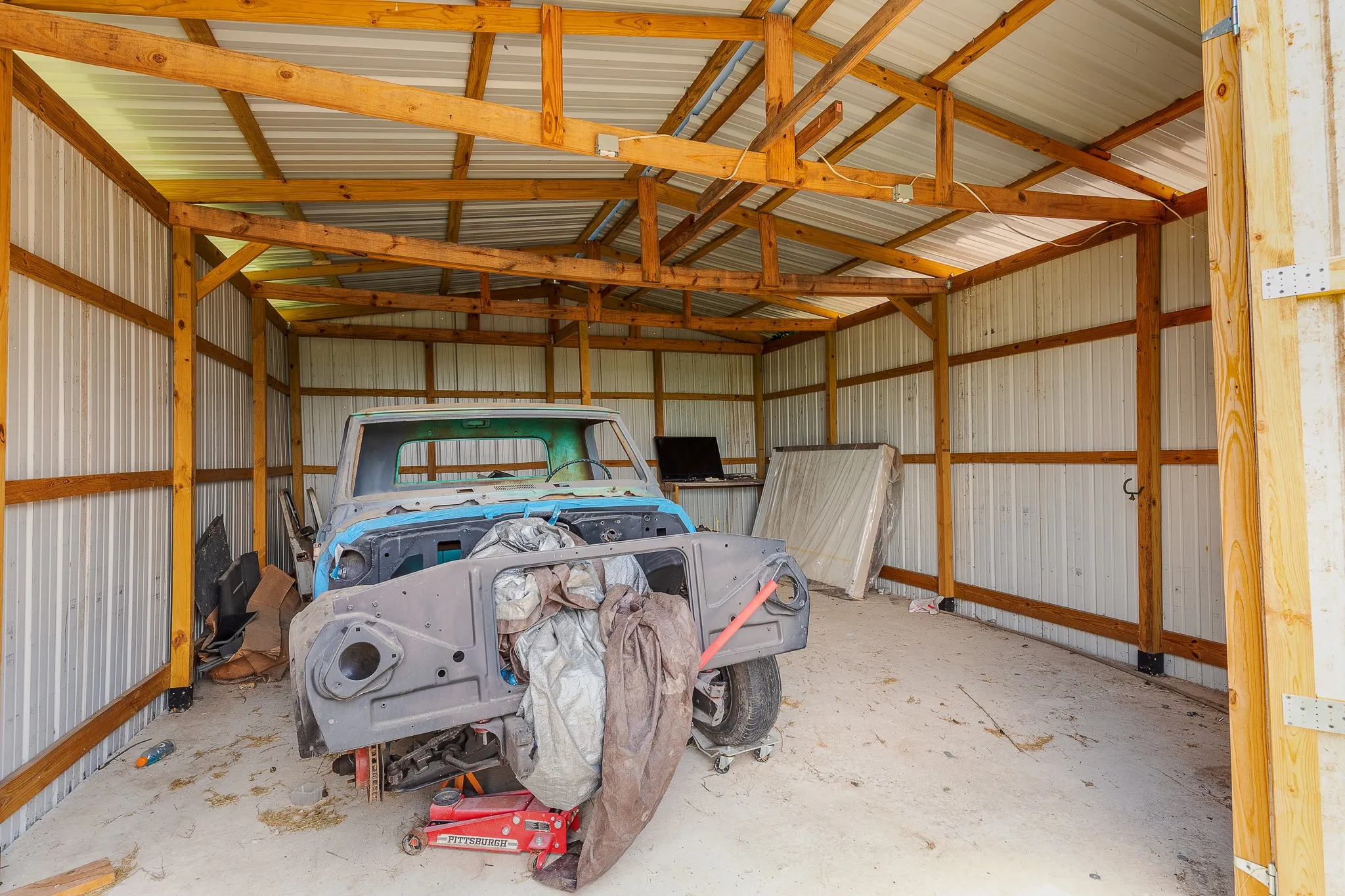 20x24 Shop with 6-Inch Concrete Slab