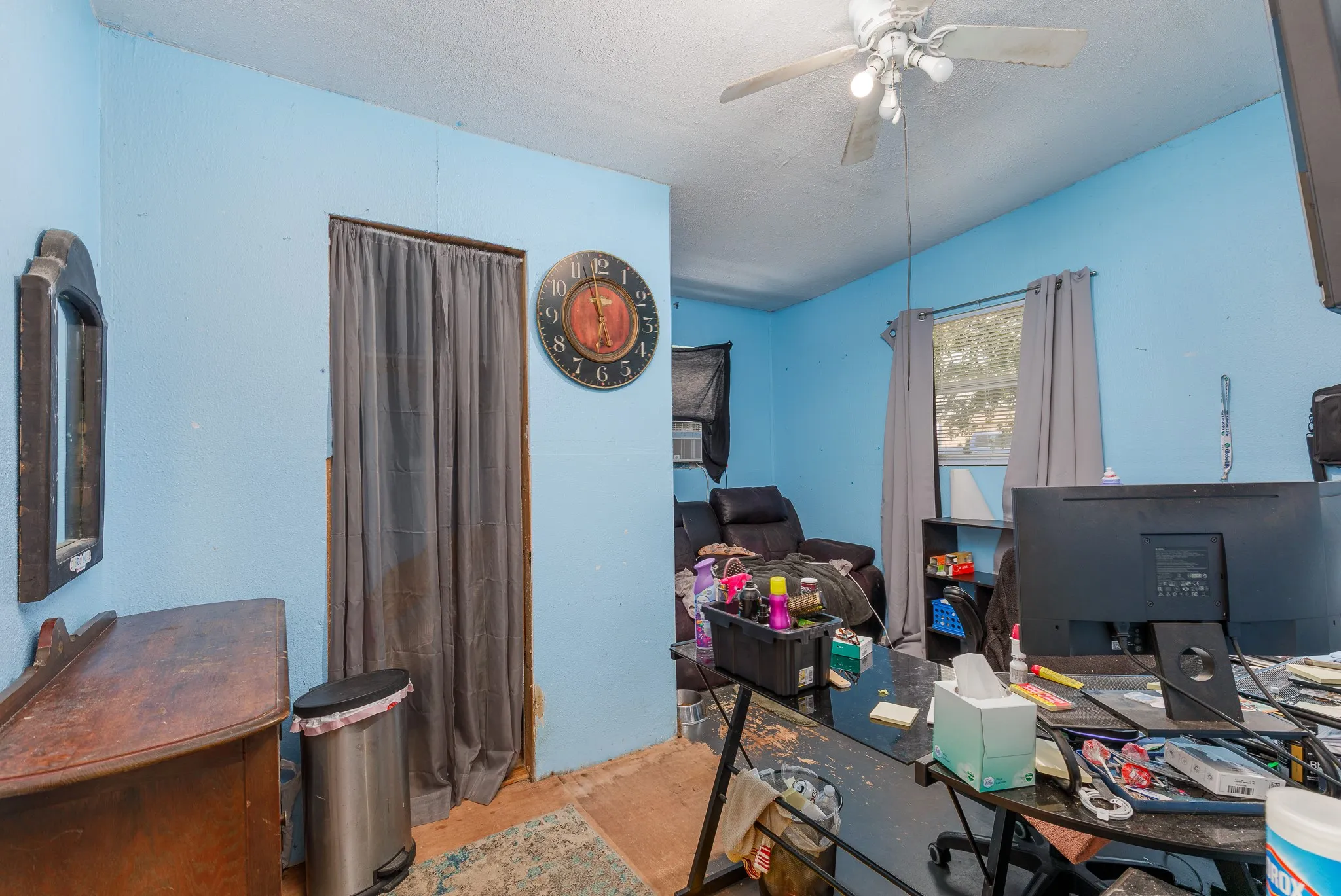 Home Office or Bedroom
