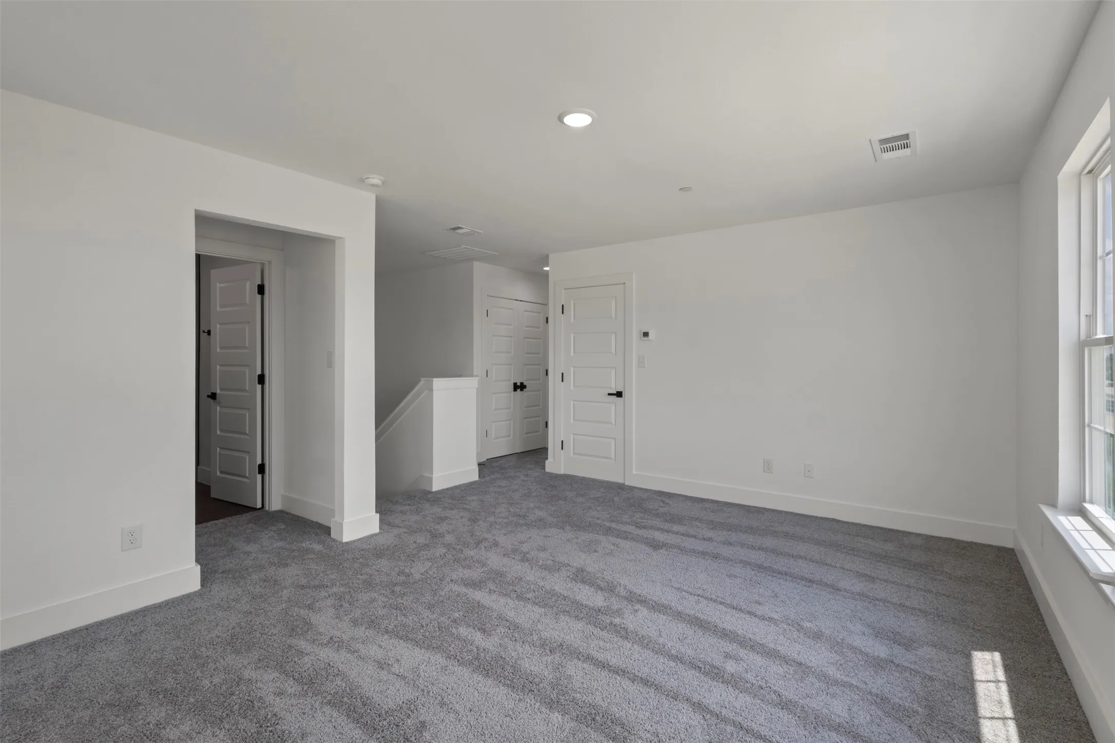 Single Family Residence For Sale in Dallas County , 3457 Sanjeev Drive, Irving, Texas 75060, 4 Bedroom, 4 Bathroom, 2 Garage spaces, 2,640 Sqft, built in 2024, mls#21305819, Real Estate Agent in Irving, Homes For Sale in Dallas county, Homes For Sale in Irving, Realtor in Irving Texas, Real Estate Brokerage Independent Realty Texas, Luminita Cordes Realtor