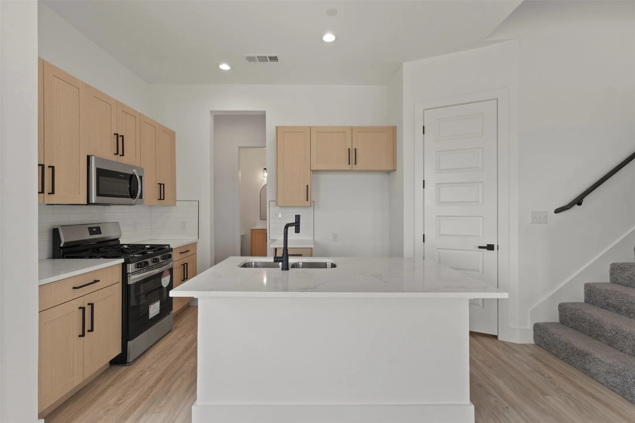 Single Family Residence For Sale in Dallas County , 3457 Sanjeev Drive, Irving, Texas 75060, 4 Bedroom, 4 Bathroom, 2 Garage spaces, 2,640 Sqft, built in 2024, mls#21305819, Real Estate Agent in Irving, Homes For Sale in Dallas county, Homes For Sale in Irving, Realtor in Irving Texas, Real Estate Brokerage Independent Realty Texas, Luminita Cordes Realtor