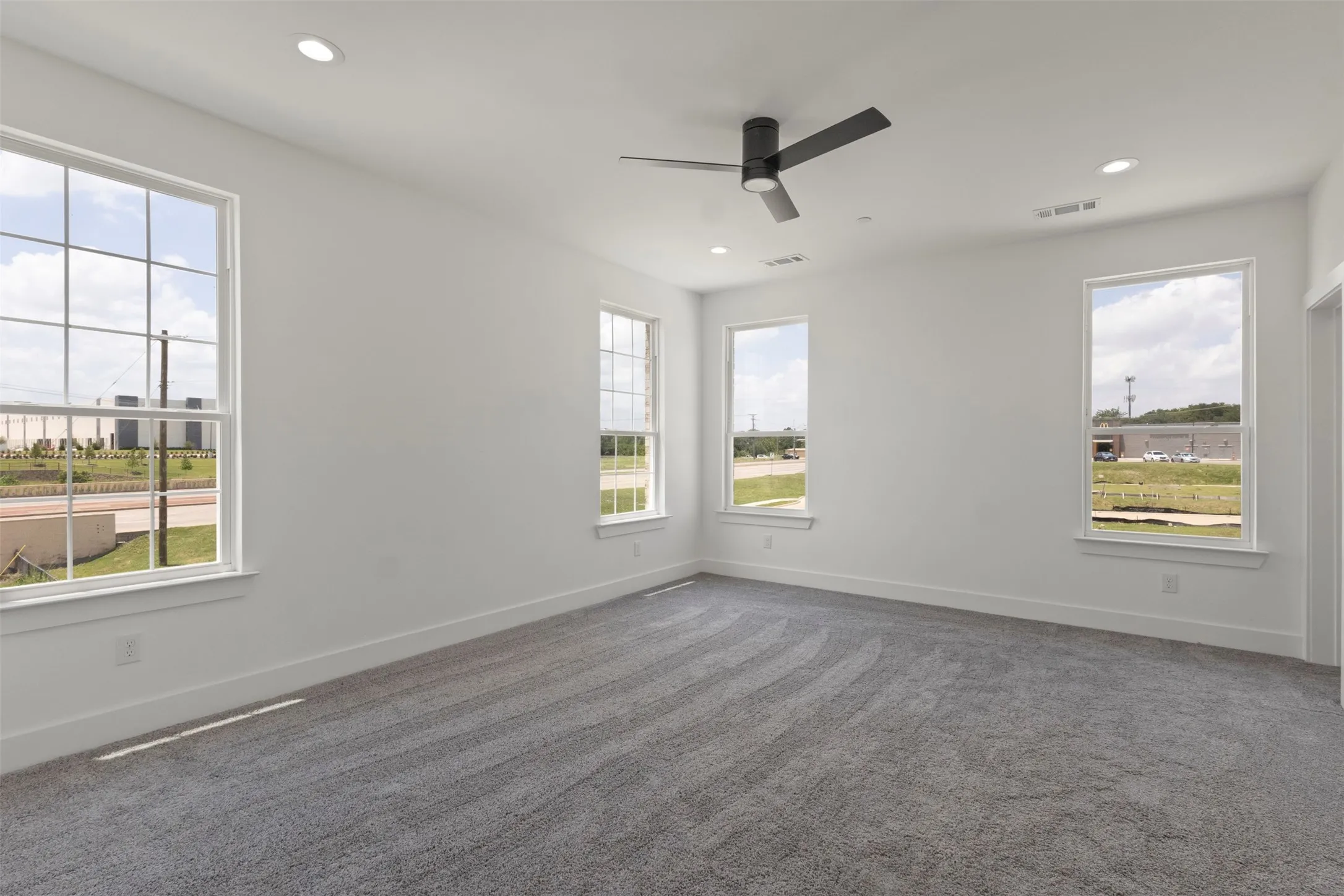 Single Family Residence For Sale in Dallas County , 3457 Sanjeev Drive, Irving, Texas 75060, 4 Bedroom, 4 Bathroom, 2 Garage spaces, 2,640 Sqft, built in 2024, mls#21305819, Real Estate Agent in Irving, Homes For Sale in Dallas county, Homes For Sale in Irving, Realtor in Irving Texas, Real Estate Brokerage Independent Realty Texas, Luminita Cordes Realtor