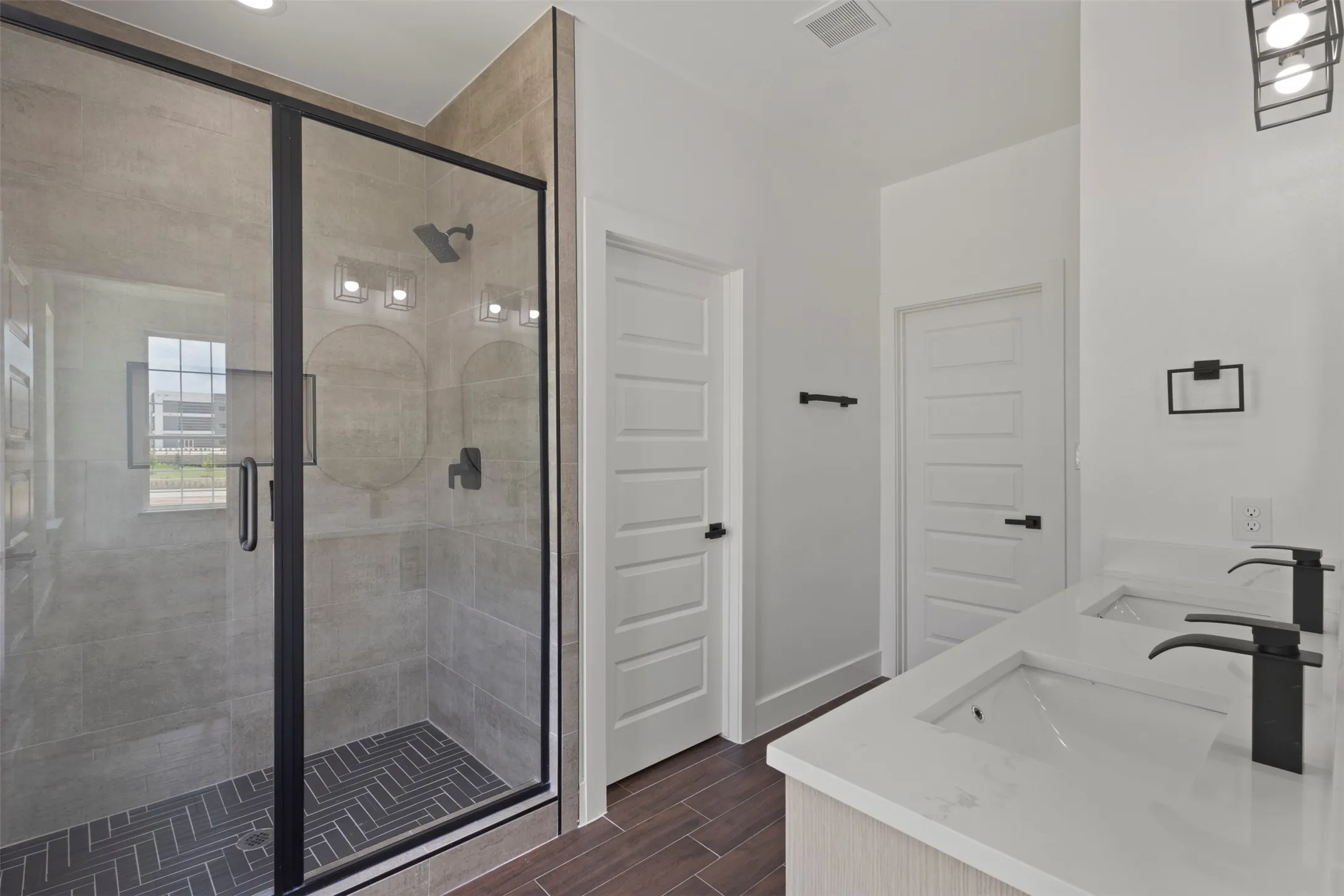 Single Family Residence For Sale in Dallas County , 3457 Sanjeev Drive, Irving, Texas 75060, 4 Bedroom, 4 Bathroom, 2 Garage spaces, 2,640 Sqft, built in 2024, mls#21305819, Real Estate Agent in Irving, Homes For Sale in Dallas county, Homes For Sale in Irving, Realtor in Irving Texas, Real Estate Brokerage Independent Realty Texas, Luminita Cordes Realtor