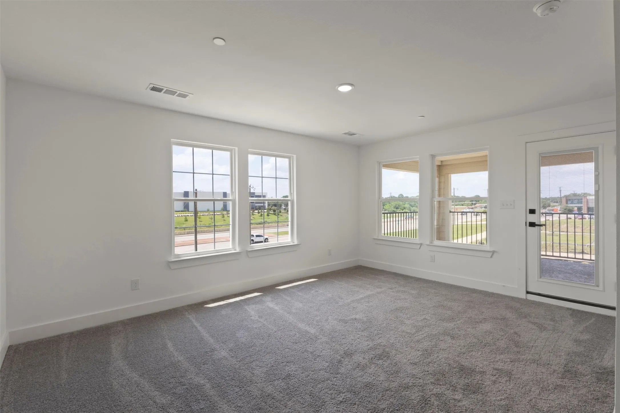 Single Family Residence For Sale in Dallas County , 3457 Sanjeev Drive, Irving, Texas 75060, 4 Bedroom, 4 Bathroom, 2 Garage spaces, 2,640 Sqft, built in 2024, mls#21305819, Real Estate Agent in Irving, Homes For Sale in Dallas county, Homes For Sale in Irving, Realtor in Irving Texas, Real Estate Brokerage Independent Realty Texas, Luminita Cordes Realtor
