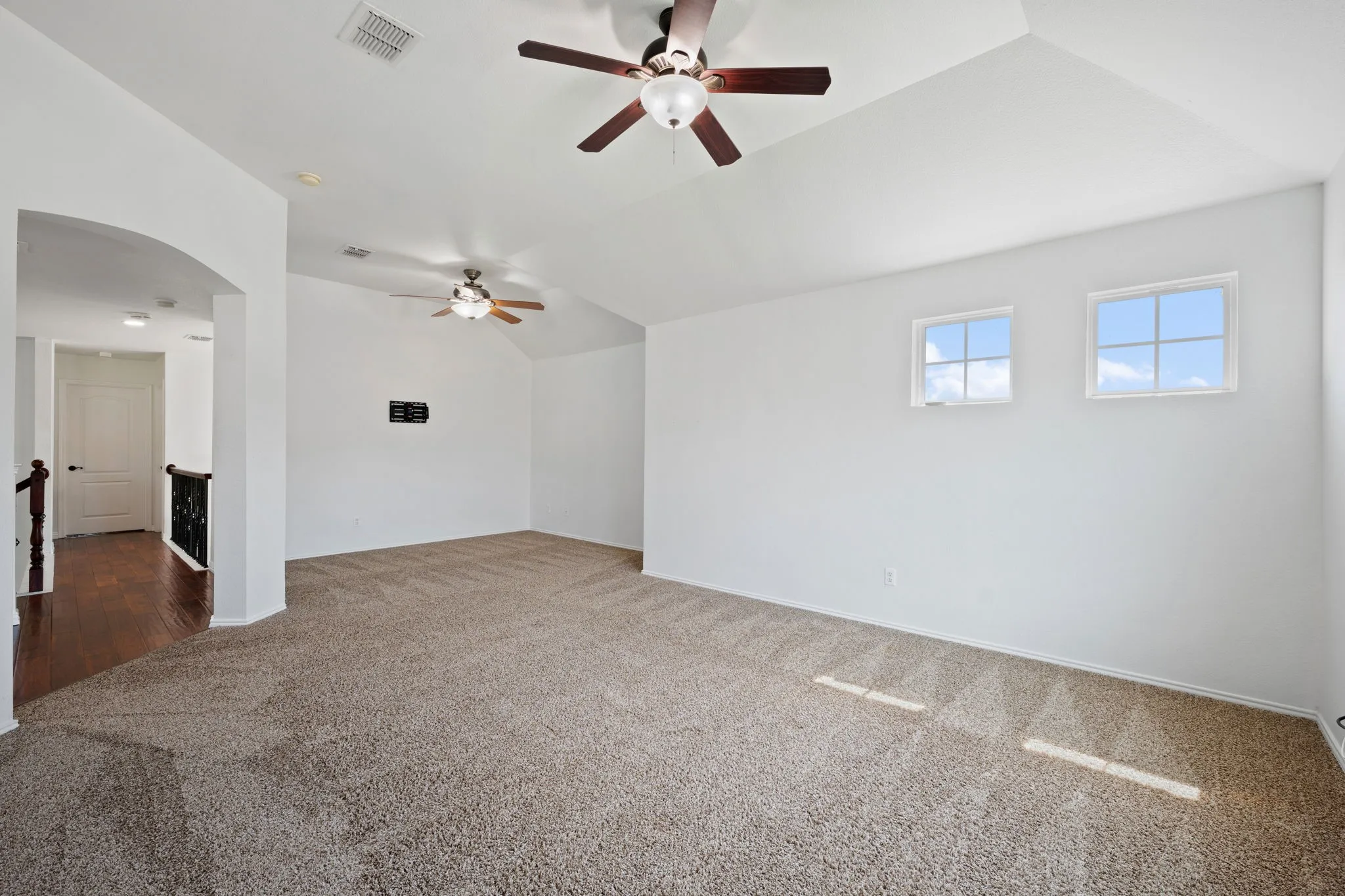 Single Family Residence For Sale in Denton County , 2108 White Rock Lane, Little Elm, Texas 75068, 4 Bedroom, 3 Bathroom, 2 Garage spaces, 3,477 Sqft, built in 2001, mls#21307636, Real Estate Agent in Little Elm, Homes For Sale in Denton county, Homes For Sale in Little Elm, Realtor in Little Elm Texas, Real Estate Brokerage Independent Realty Texas, Luminita Cordes Realtor