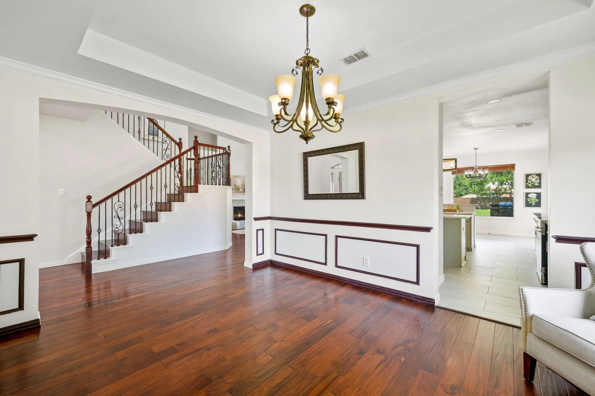 Single Family Residence For Sale in Denton County , 2108 White Rock Lane, Little Elm, Texas 75068, 4 Bedroom, 3 Bathroom, 2 Garage spaces, 3,477 Sqft, built in 2001, mls#21307636, Real Estate Agent in Little Elm, Homes For Sale in Denton county, Homes For Sale in Little Elm, Realtor in Little Elm Texas, Real Estate Brokerage Independent Realty Texas, Luminita Cordes Realtor