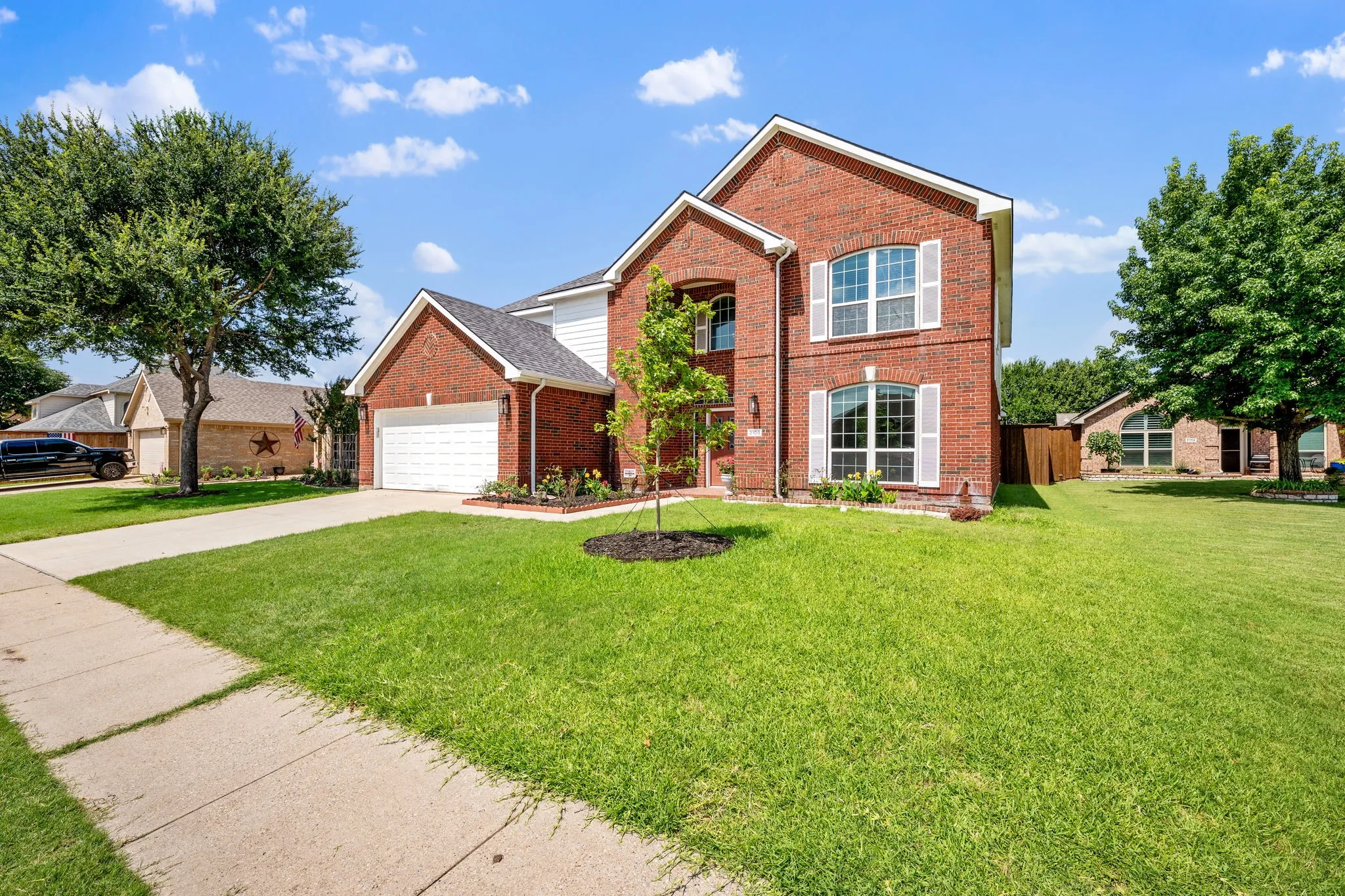 Single Family Residence For Sale in Denton County , 2108 White Rock Lane, Little Elm, Texas 75068, 4 Bedroom, 3 Bathroom, 2 Garage spaces, 3,477 Sqft, built in 2001, mls#21307636, Real Estate Agent in Little Elm, Homes For Sale in Denton county, Homes For Sale in Little Elm, Realtor in Little Elm Texas, Real Estate Brokerage Independent Realty Texas, Luminita Cordes Realtor