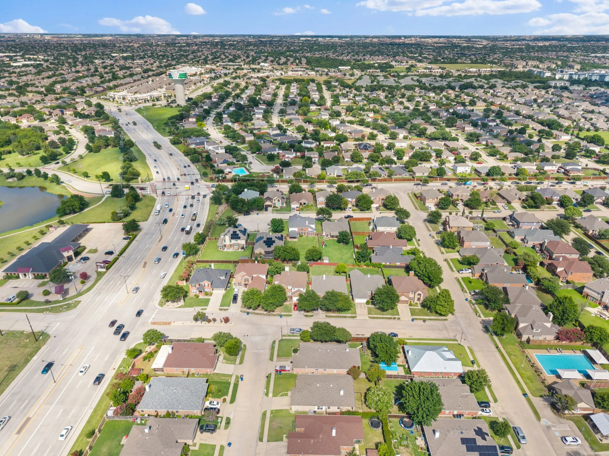 Single Family Residence For Sale in Denton County , 2108 White Rock Lane, Little Elm, Texas 75068, 4 Bedroom, 3 Bathroom, 2 Garage spaces, 3,477 Sqft, built in 2001, mls#21307636, Real Estate Agent in Little Elm, Homes For Sale in Denton county, Homes For Sale in Little Elm, Realtor in Little Elm Texas, Real Estate Brokerage Independent Realty Texas, Luminita Cordes Realtor