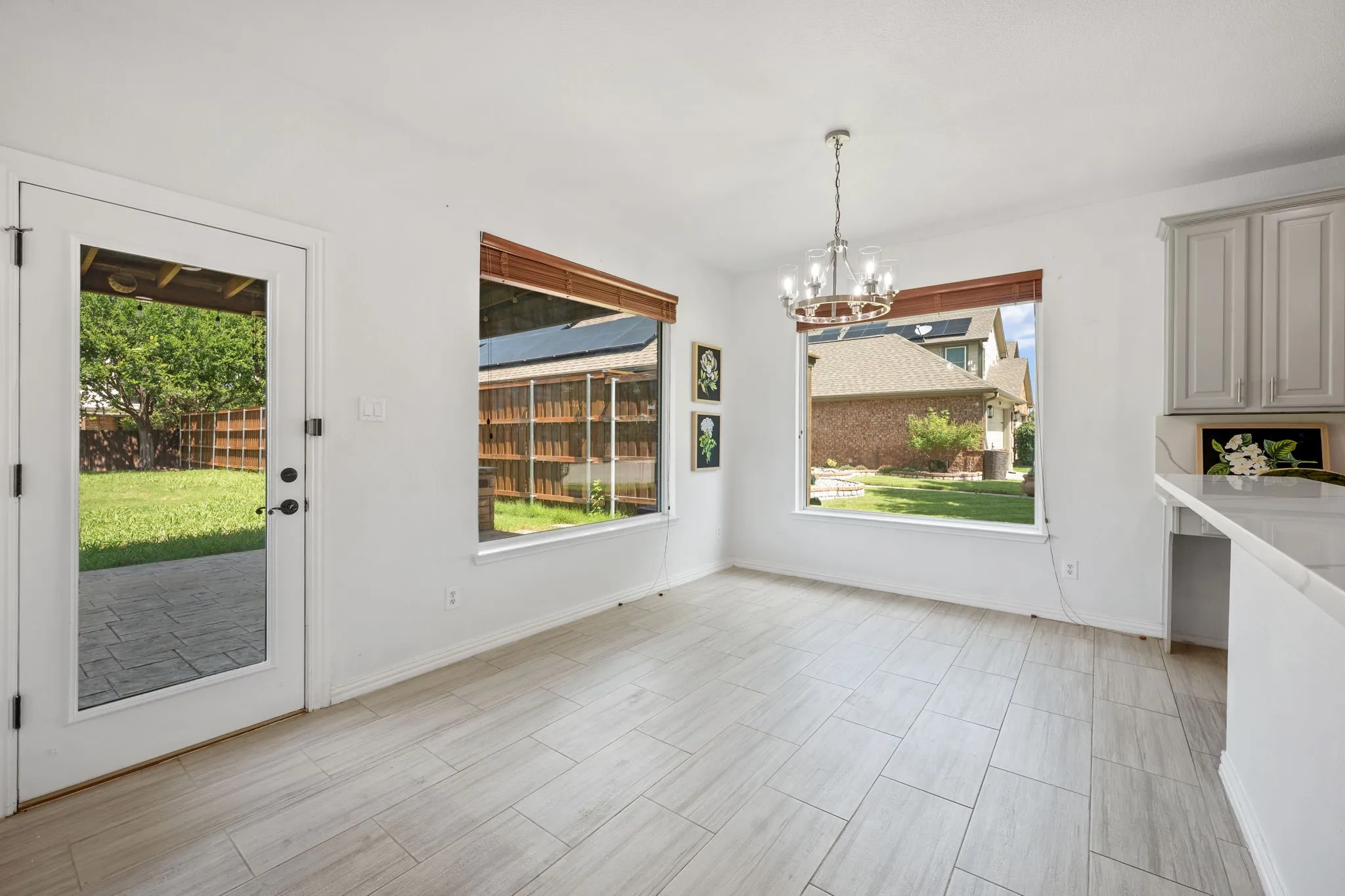 Single Family Residence For Sale in Denton County , 2108 White Rock Lane, Little Elm, Texas 75068, 4 Bedroom, 3 Bathroom, 2 Garage spaces, 3,477 Sqft, built in 2001, mls#21307636, Real Estate Agent in Little Elm, Homes For Sale in Denton county, Homes For Sale in Little Elm, Realtor in Little Elm Texas, Real Estate Brokerage Independent Realty Texas, Luminita Cordes Realtor
