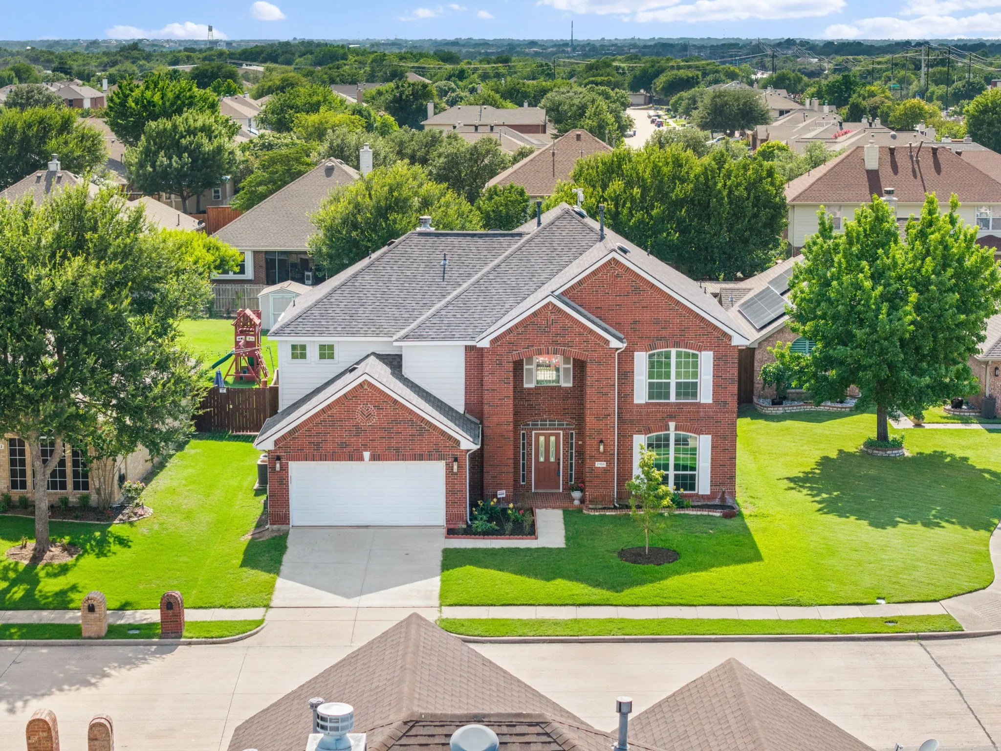 Single Family Residence For Sale in Denton County , 2108 White Rock Lane, Little Elm, Texas 75068, 4 Bedroom, 3 Bathroom, 2 Garage spaces, 3,477 Sqft, built in 2001, mls#21307636, Real Estate Agent in Little Elm, Homes For Sale in Denton county, Homes For Sale in Little Elm, Realtor in Little Elm Texas, Real Estate Brokerage Independent Realty Texas, Luminita Cordes Realtor