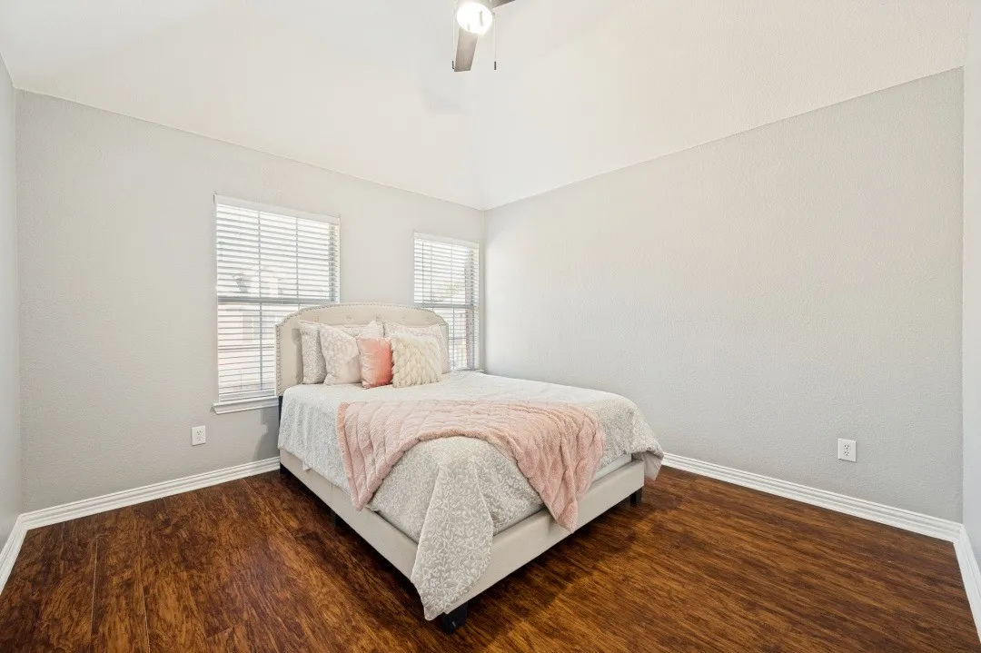 Single Family Residence For Sale in Collin County , 2600 Dunbar Drive, Mc Kinney, Texas 75072, 4 Bedroom, 3 Bathroom, 2 Garage spaces, 2,967 Sqft, built in 2003, mls#21308003, Real Estate Agent in Mc Kinney, Homes For Sale in Collin county, Homes For Sale in Mc Kinney, Realtor in Mc Kinney Texas, Real Estate Brokerage Independent Realty Texas, Luminita Cordes Realtor