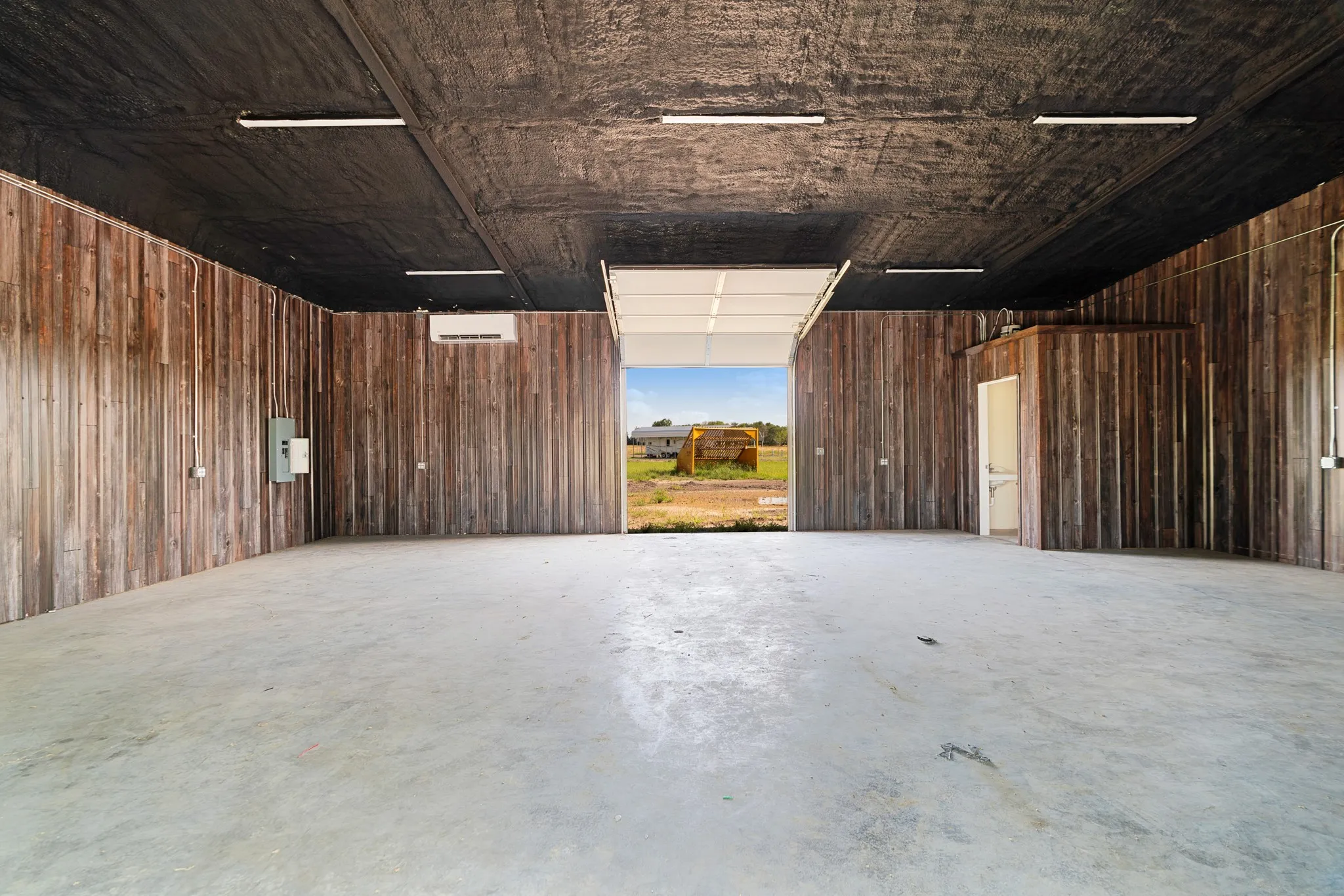 Business For Sale in Lamar County , 1105 W Front Highway, Blossom, Texas 75416, 0, 0, Garage spaces, 0 Sqft, built in 2026, Price $2,500,000, mls#21308021, Real Estate Agent in Blossom, Homes For Sale in Lamar county, Homes For Sale in Blossom, Realtor in Blossom Texas, Real Estate Brokerage Independent Realty Texas, Luminita Cordes Realtor