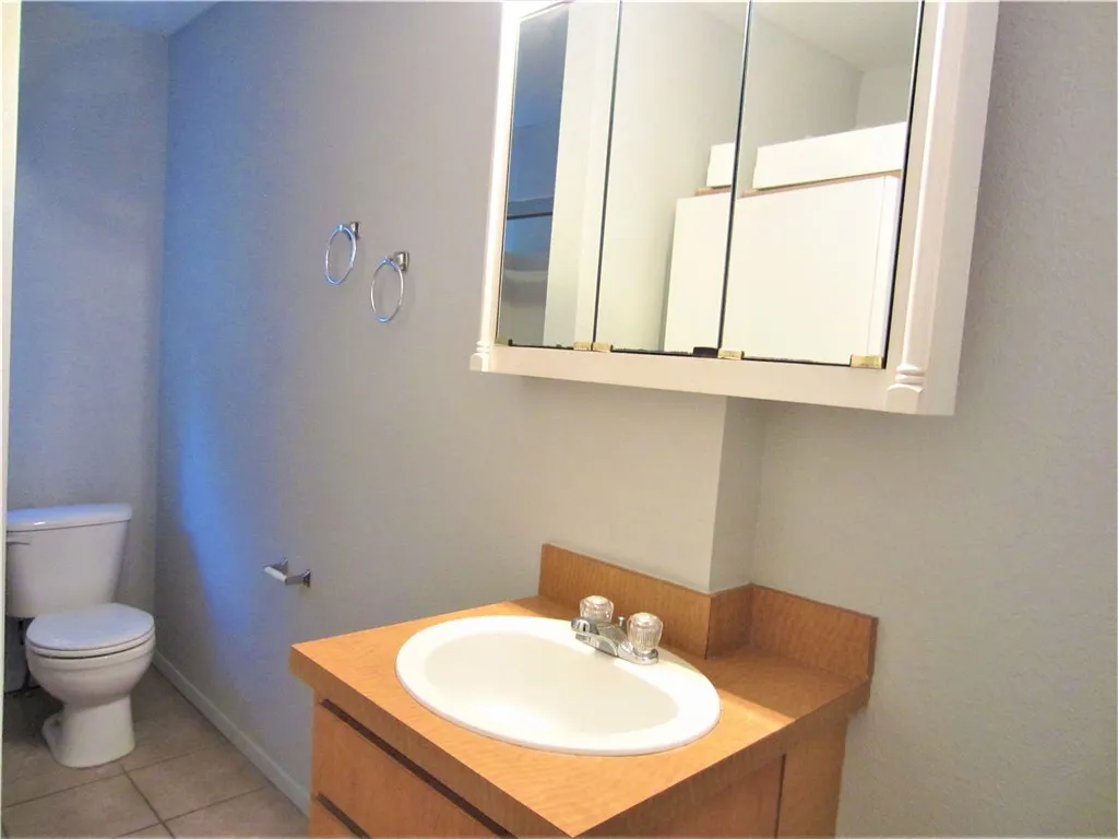 Single Family Residence For Rent in Denton County , 1106 Peak Street, Denton, Texas 76201, 2 Bedroom, 1 Bathroom, Garage spaces, 768 Sqft, built in 1940, mls#21308031, Real Estate Agent in Denton, Homes For Rent in Denton county, Homes For Rent in Denton, Realtor in Denton Texas, Real Estate Brokerage Independent Realty Texas, Luminita Cordes Realtor