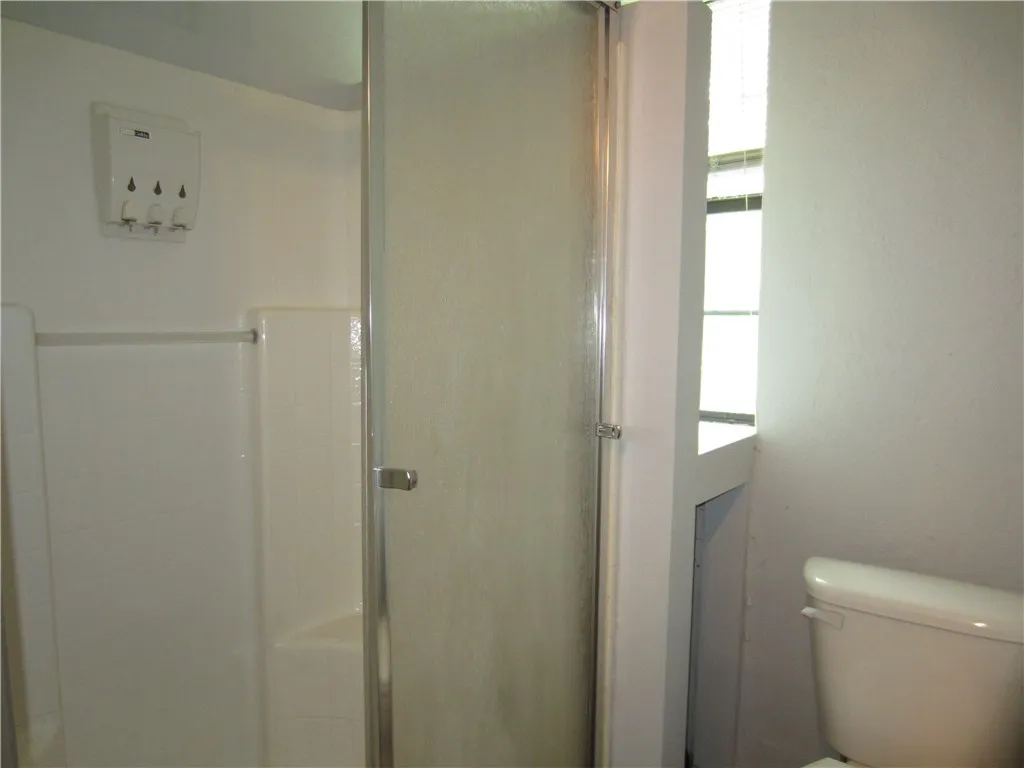 Single Family Residence For Rent in Denton County , 1106 Peak Street, Denton, Texas 76201, 2 Bedroom, 1 Bathroom, Garage spaces, 768 Sqft, built in 1940, mls#21308031, Real Estate Agent in Denton, Homes For Rent in Denton county, Homes For Rent in Denton, Realtor in Denton Texas, Real Estate Brokerage Independent Realty Texas, Luminita Cordes Realtor
