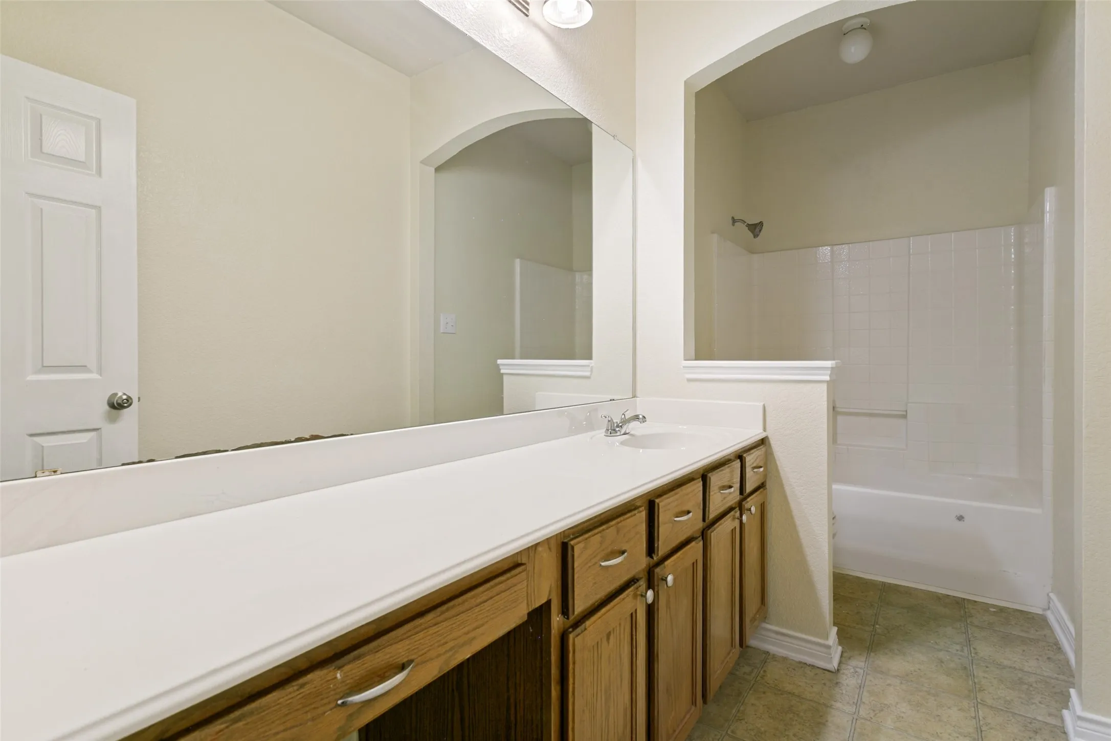 Single Family Residence For Sale in Tarrant County , 908 Dogwood Drive, Burleson, Texas 76028, 4 Bedroom, 2 Bathroom, 2 Garage spaces, 2,248 Sqft, built in 2005, mls#21302760, Real Estate Agent in Burleson, Homes For Sale in Tarrant county, Homes For Sale in Burleson, Realtor in Burleson Texas, Real Estate Brokerage Independent Realty Texas, Luminita Cordes Realtor