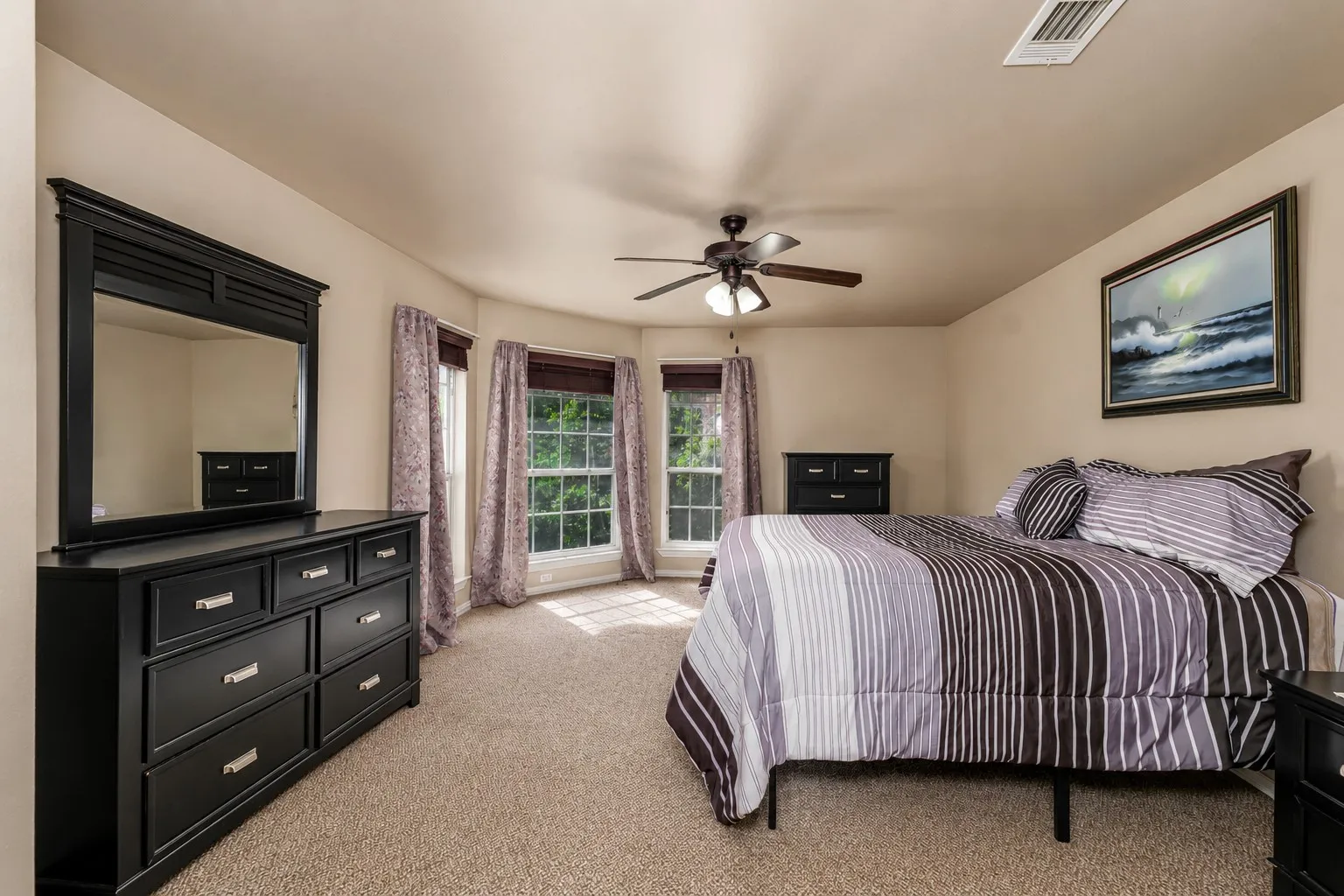 Single Family Residence For Sale in Wise County , 100 Manders Court, Runaway Bay, Texas 76426, 4 Bedroom, 4 Bathroom, 3 Garage spaces, 4,400 Sqft, built in 2004, mls#21307994, Real Estate Agent in Runaway Bay, Homes For Sale in Wise county, Homes For Sale in Runaway Bay, Realtor in Runaway Bay Texas, Real Estate Brokerage Independent Realty Texas, Luminita Cordes Realtor