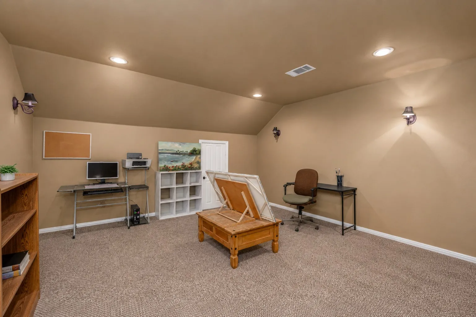 Single Family Residence For Sale in Wise County , 100 Manders Court, Runaway Bay, Texas 76426, 4 Bedroom, 4 Bathroom, 3 Garage spaces, 4,400 Sqft, built in 2004, mls#21307994, Real Estate Agent in Runaway Bay, Homes For Sale in Wise county, Homes For Sale in Runaway Bay, Realtor in Runaway Bay Texas, Real Estate Brokerage Independent Realty Texas, Luminita Cordes Realtor