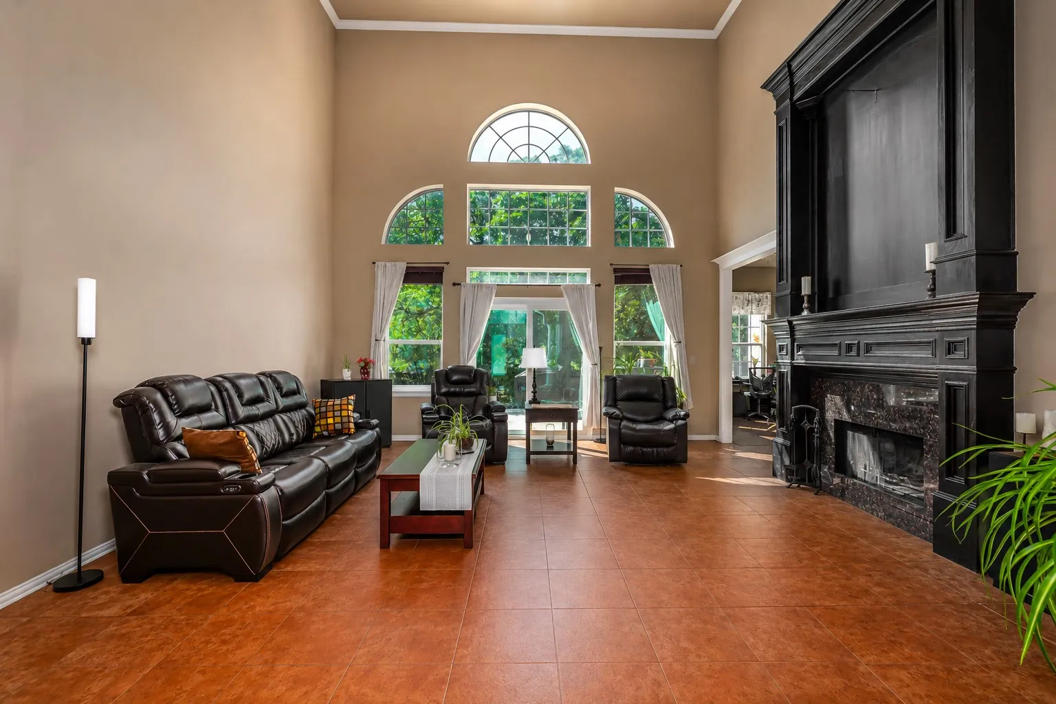 Single Family Residence For Sale in Wise County , 100 Manders Court, Runaway Bay, Texas 76426, 4 Bedroom, 4 Bathroom, 3 Garage spaces, 4,400 Sqft, built in 2004, mls#21307994, Real Estate Agent in Runaway Bay, Homes For Sale in Wise county, Homes For Sale in Runaway Bay, Realtor in Runaway Bay Texas, Real Estate Brokerage Independent Realty Texas, Luminita Cordes Realtor