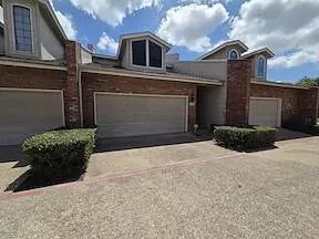 Townhouse For Rent in Tarrant County , 5839 Lake Point Drive, Arlington, Texas 76016, 2 Bedrooms, 3 Bathrooms, 2 Garage spaces, 1,450 Sqft, built in 1985, Price $2,200, mls#21306827, Real Estate Agent in Arlington, Homes For Rent in Tarrant county, Homes For Rent in Arlington, Realtor in Arlington Texas, Real Estate Brokerage Independent Realty Texas, Luminita Cordes Realtor