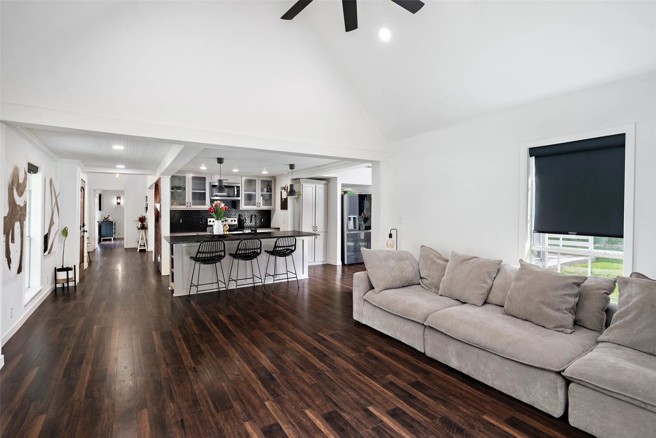 Single Family Residence For Sale in Collin County , 313 Chicken Street, Weston, Texas 75009, 3 Bedroom, 3 Bathroom, 4 Garage spaces, 2,433 Sqft, built in 1958, mls#21307060, Real Estate Agent in Weston, Homes For Sale in Collin county, Homes For Sale in Weston, Realtor in Weston Texas, Real Estate Brokerage Independent Realty Texas, Luminita Cordes Realtor