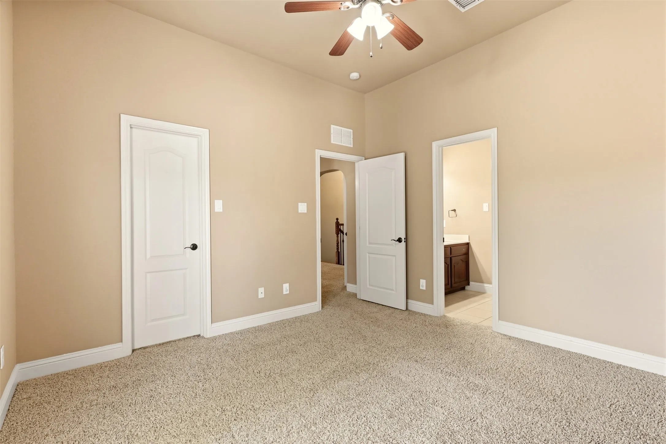 Single Family Residence For Rent in Denton County , 627 Seymour Drive, Frisco, Texas 75033, 4 Bedroom, 4 Bathroom, 3 Garage spaces, 4,241 Sqft, built in 2008, mls#21307717, Real Estate Agent in Frisco, Homes For Rent in Denton county, Homes For Rent in Frisco, Realtor in Frisco Texas, Real Estate Brokerage Independent Realty Texas, Luminita Cordes Realtor