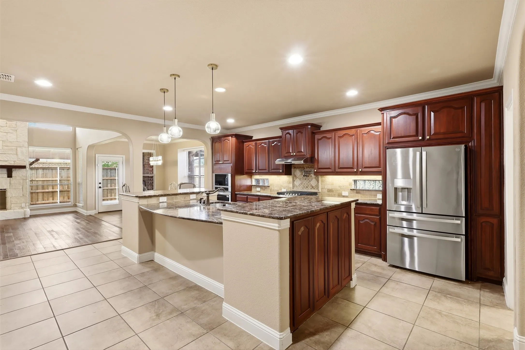 Single Family Residence For Rent in Denton County , 627 Seymour Drive, Frisco, Texas 75033, 4 Bedroom, 4 Bathroom, 3 Garage spaces, 4,241 Sqft, built in 2008, mls#21307717, Real Estate Agent in Frisco, Homes For Rent in Denton county, Homes For Rent in Frisco, Realtor in Frisco Texas, Real Estate Brokerage Independent Realty Texas, Luminita Cordes Realtor