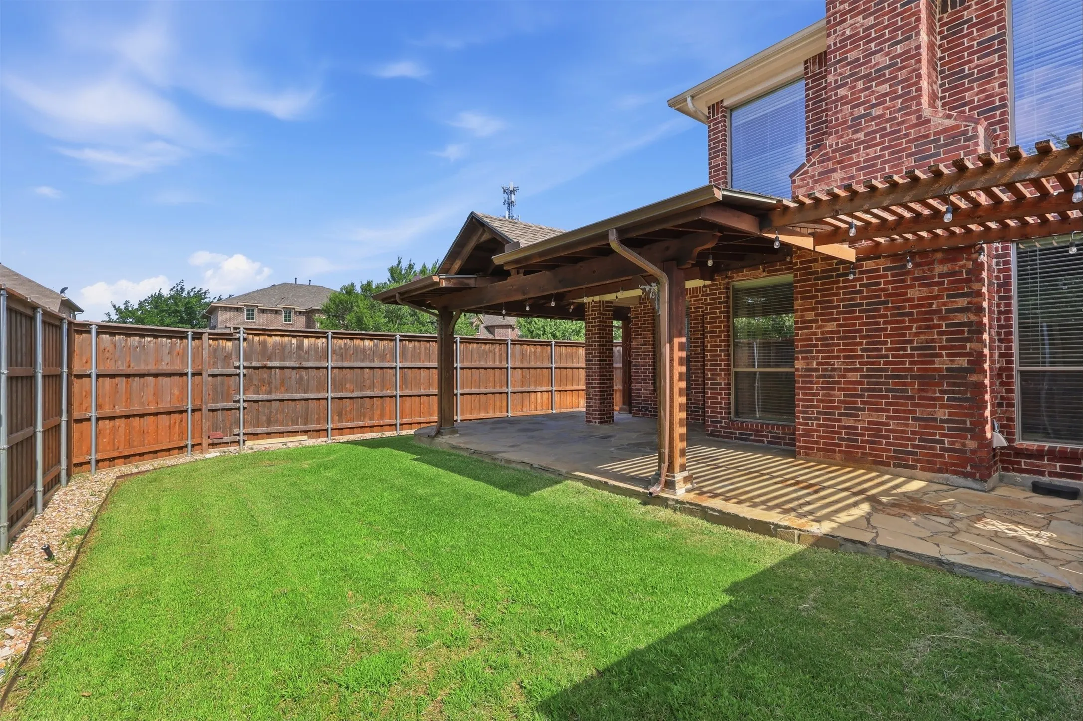 Single Family Residence For Rent in Denton County , 627 Seymour Drive, Frisco, Texas 75033, 4 Bedroom, 4 Bathroom, 3 Garage spaces, 4,241 Sqft, built in 2008, mls#21307717, Real Estate Agent in Frisco, Homes For Rent in Denton county, Homes For Rent in Frisco, Realtor in Frisco Texas, Real Estate Brokerage Independent Realty Texas, Luminita Cordes Realtor
