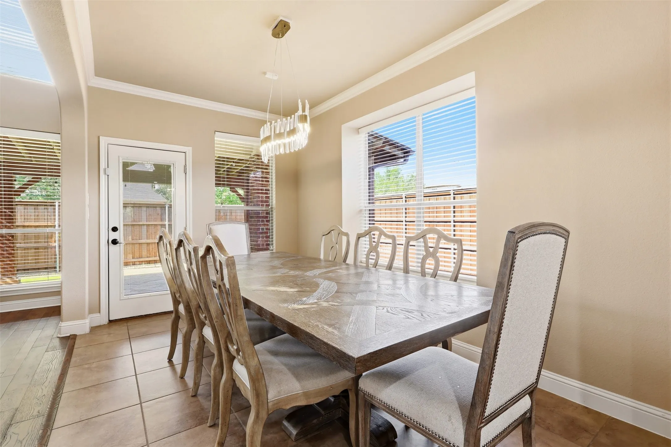 Single Family Residence For Rent in Denton County , 627 Seymour Drive, Frisco, Texas 75033, 4 Bedroom, 4 Bathroom, 3 Garage spaces, 4,241 Sqft, built in 2008, mls#21307717, Real Estate Agent in Frisco, Homes For Rent in Denton county, Homes For Rent in Frisco, Realtor in Frisco Texas, Real Estate Brokerage Independent Realty Texas, Luminita Cordes Realtor