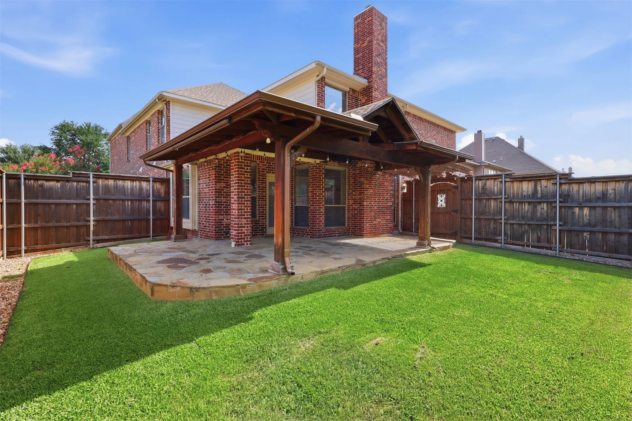 Single Family Residence For Rent in Denton County , 627 Seymour Drive, Frisco, Texas 75033, 4 Bedroom, 4 Bathroom, 3 Garage spaces, 4,241 Sqft, built in 2008, mls#21307717, Real Estate Agent in Frisco, Homes For Rent in Denton county, Homes For Rent in Frisco, Realtor in Frisco Texas, Real Estate Brokerage Independent Realty Texas, Luminita Cordes Realtor